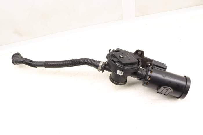 Leak Detection Pump / Filter / Line Hose 16137404081 main product photo