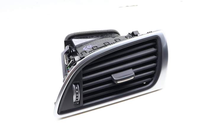 Dash Air Vent 4G1820902C main product photo