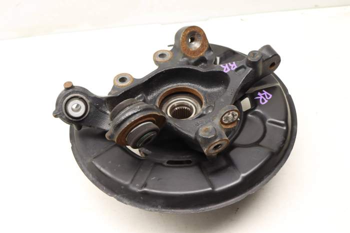 BMW Rear Right Spindle Knuckle W/ Wheel Bearing 33326792516 BMW Rear Right Spindle Knuckle W/ Wheel Bearing 33326792516