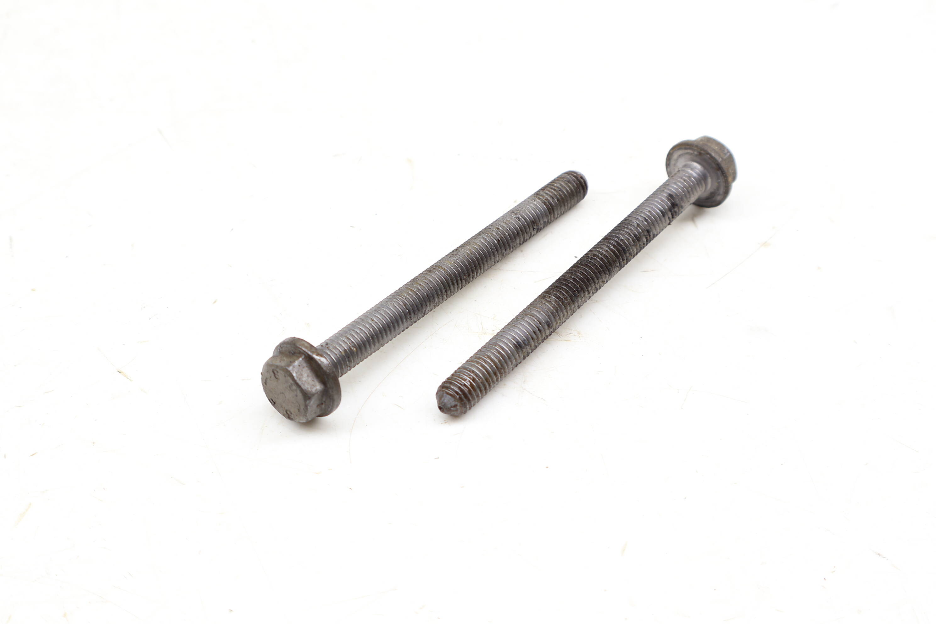 M8x90 Screw / Bolt Set (2) N10610001