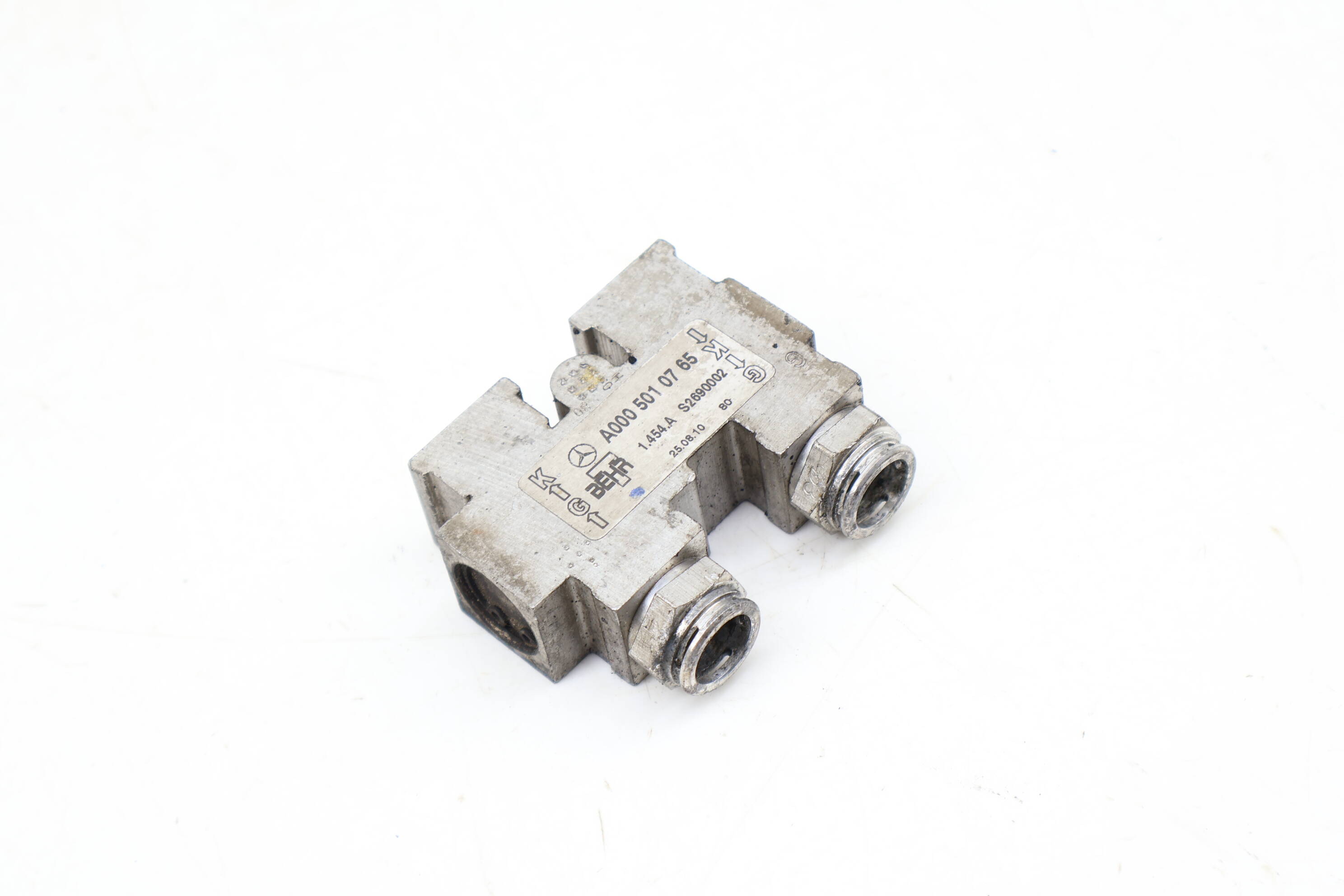 Transmission Oil Cooler Temp Valve / Thermostat 0005010765