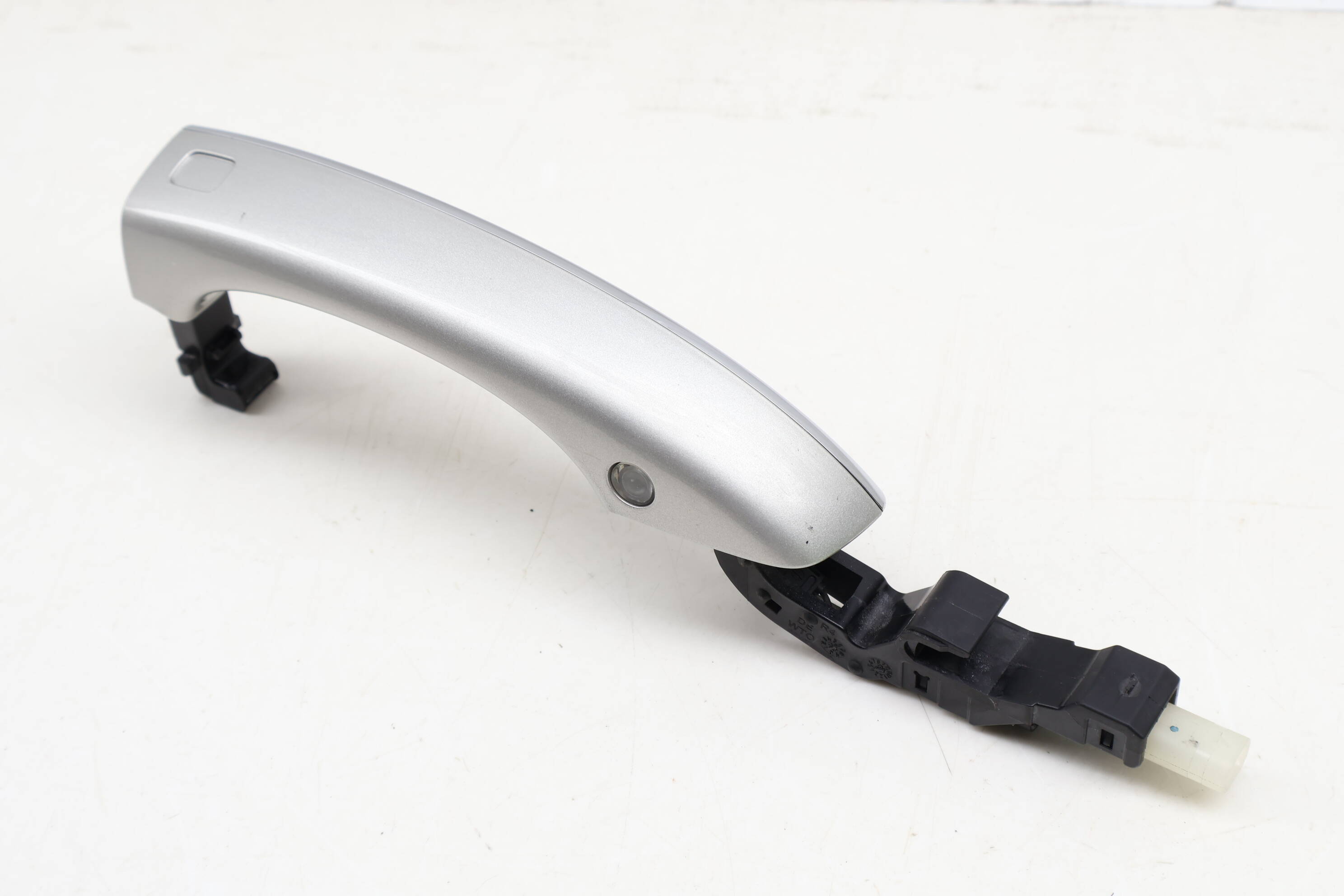 Audi Right Exterior Door Handle 4H0837206C