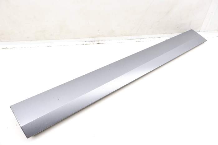 Lower Door Blade / Molding (M) 8069195 main product photo