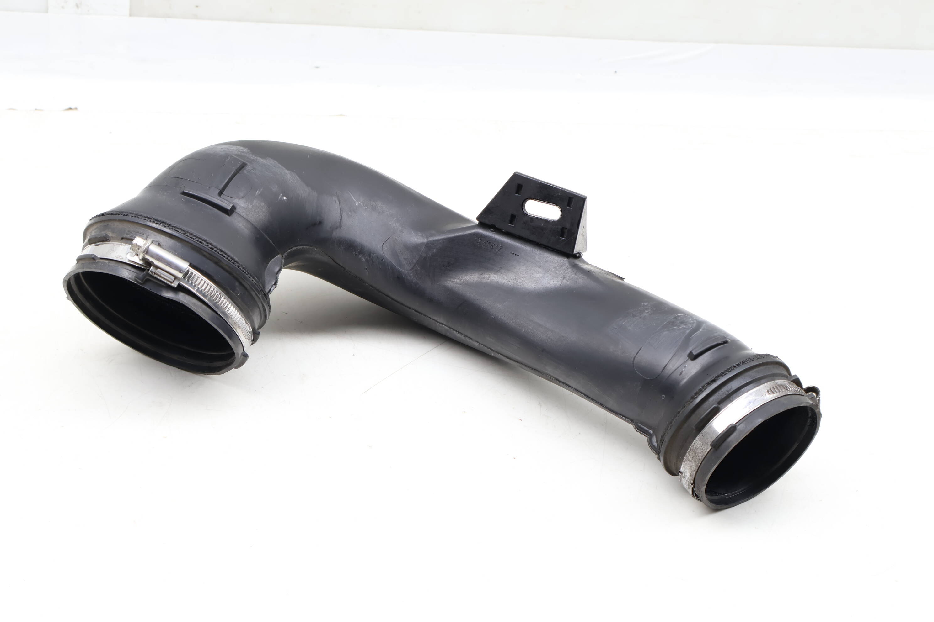 Engine Air Intake Hose / Duct / Tube FPLA9C619BD
