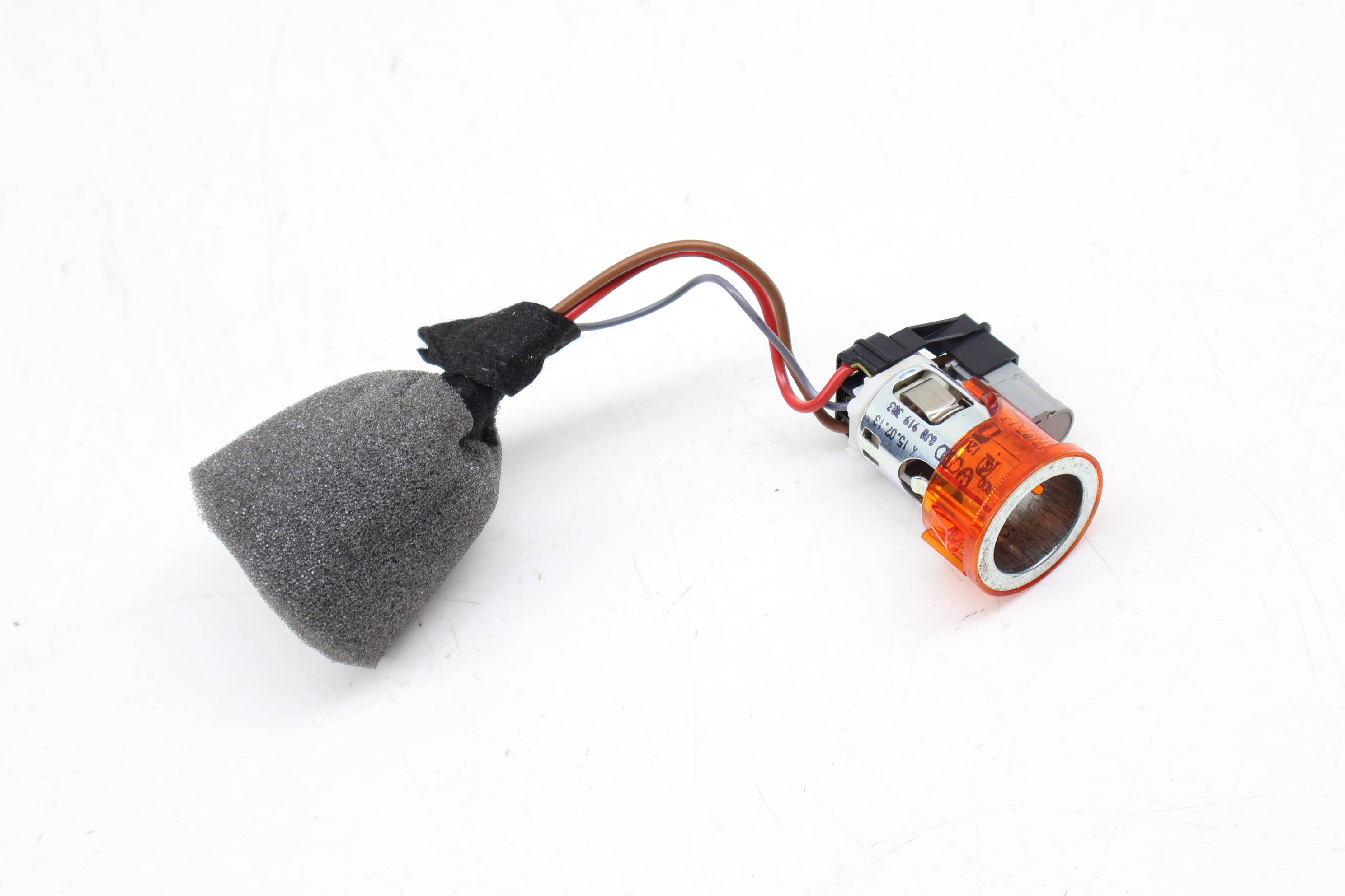 Cigarette Lighter Outlet 8J0919303