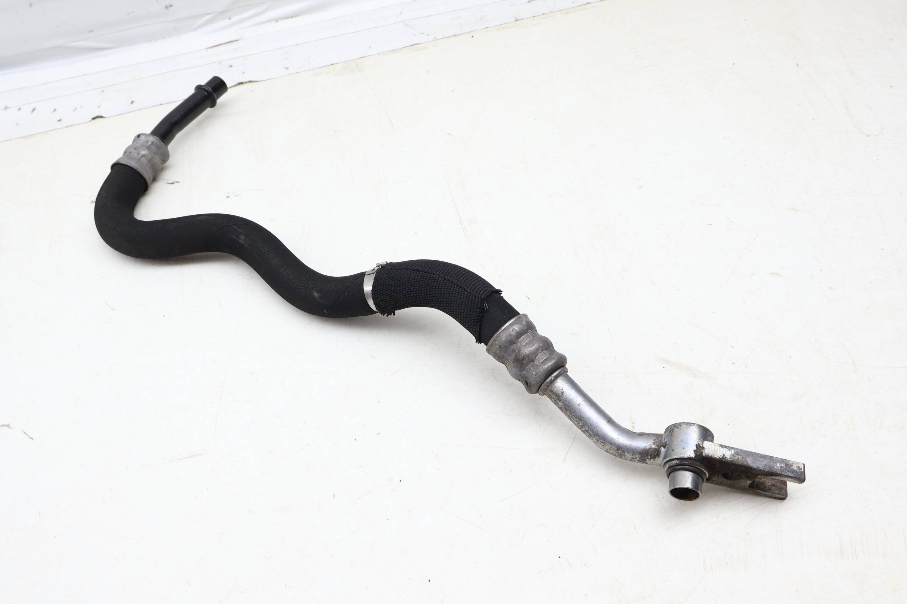 Engine Oil Cooler Pipe / Line (Return) 17227573274