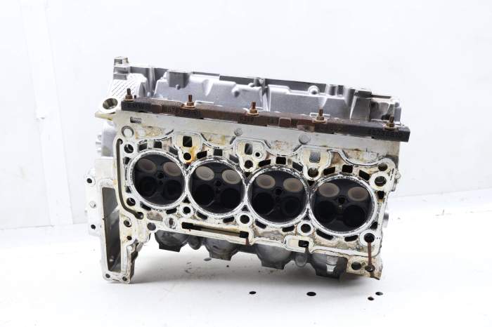 BMW Engine Cylinder Head 11128482778 BMW Engine Cylinder Head 11128482778
