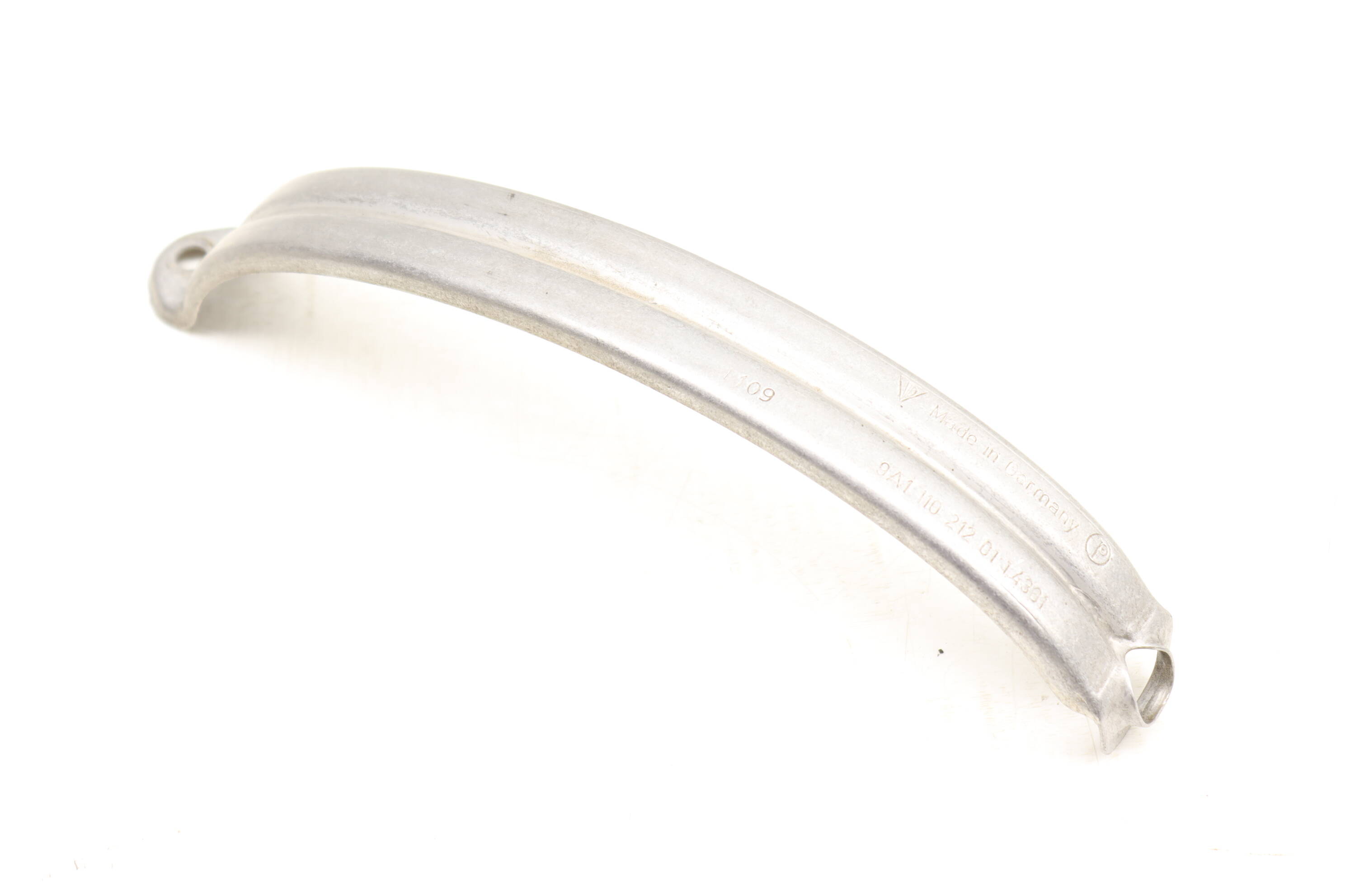 Air Distribution Tube Clamp (Upper Part) 9A111021201