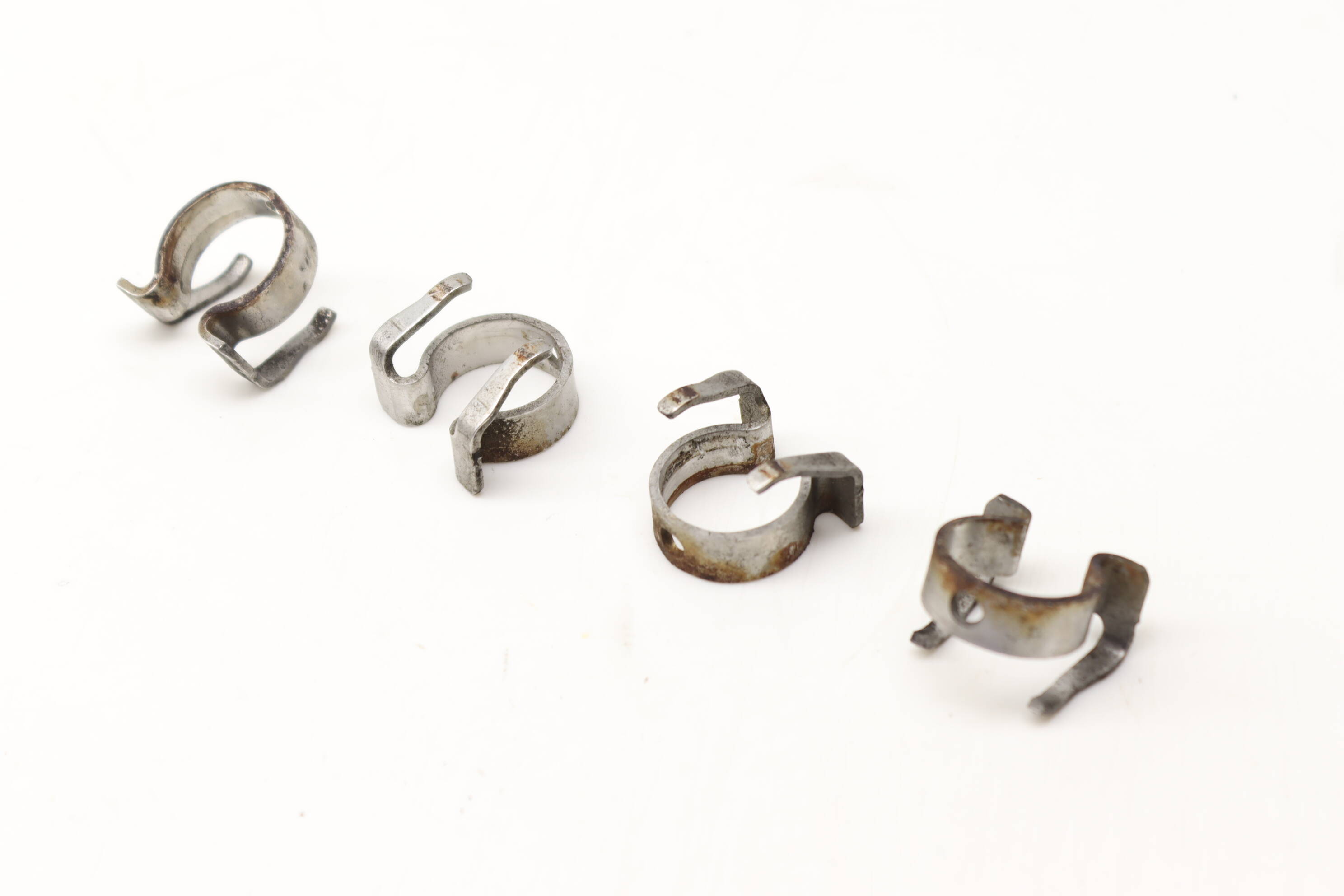 Fuel Injector Clip Set (4) LR037089