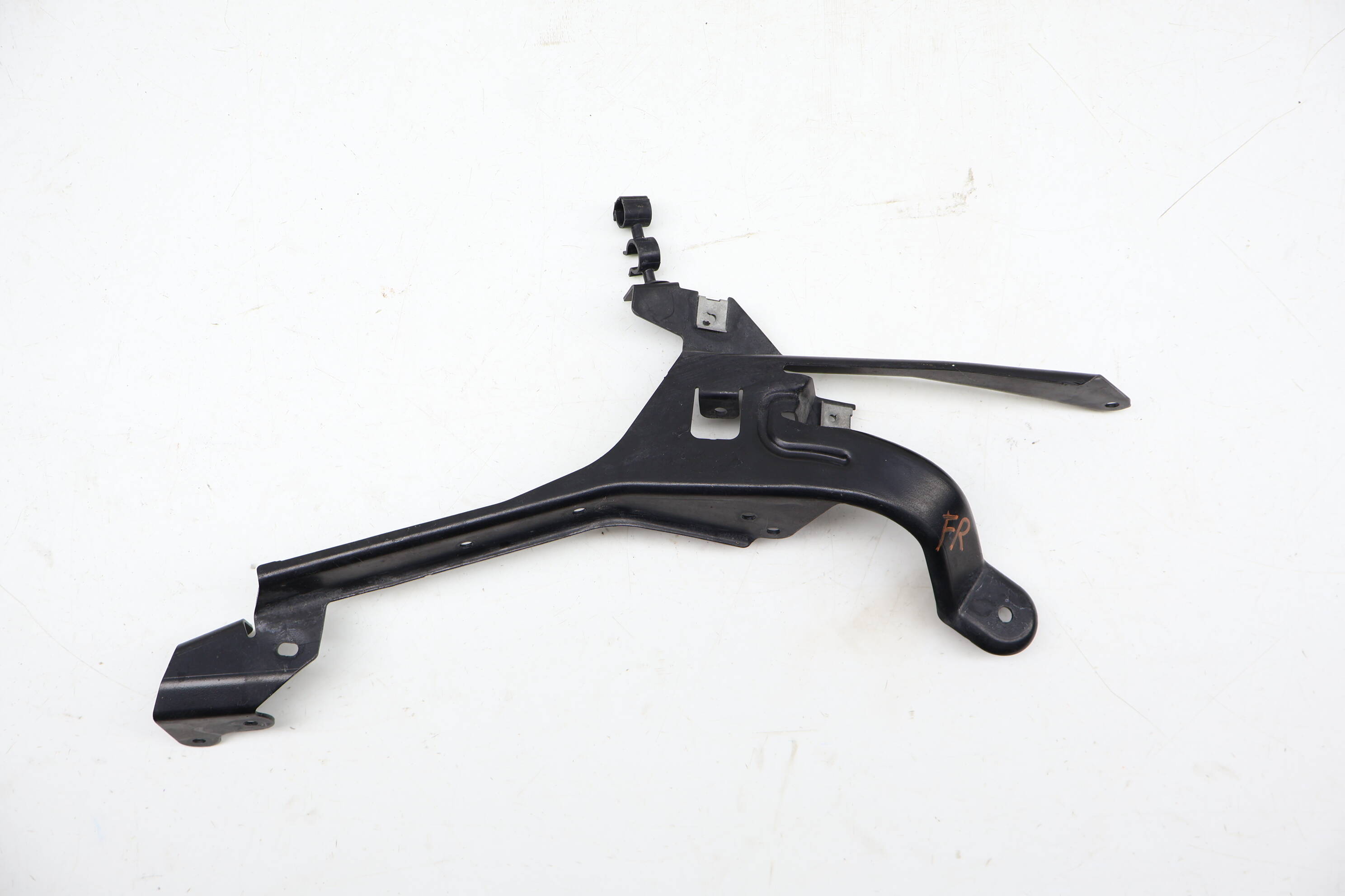 Fender Mount / Bracket 97061020200