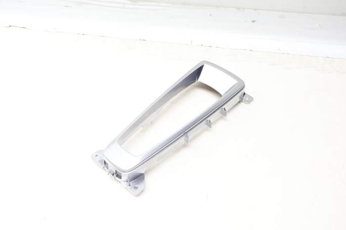 Shifter Selector Trim / Cover 51169252113 main product photo
