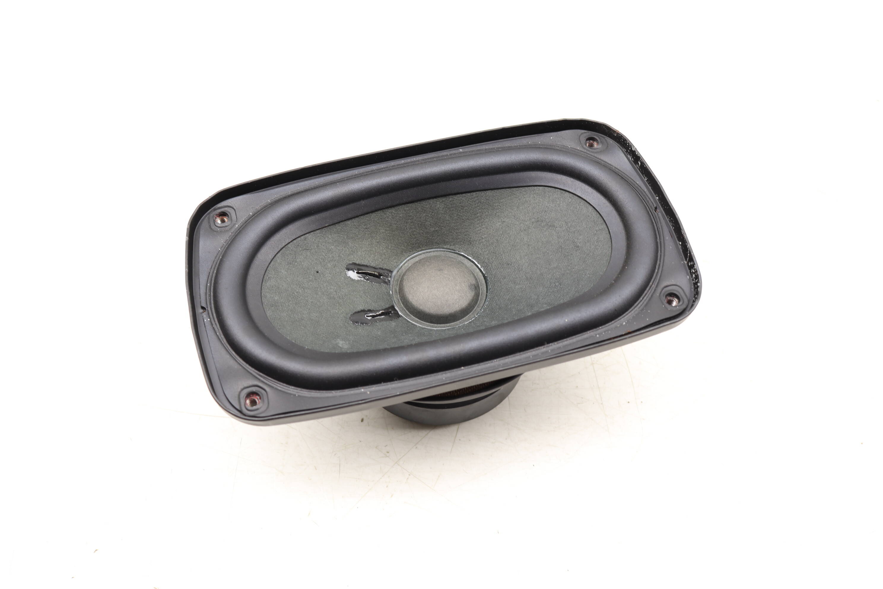 Audi Front Door Speaker / Woofer (Bang & Olufsen) 8W5035297 Audi Front Door Speaker / Woofer (Bang & Olufsen) 8W5035297