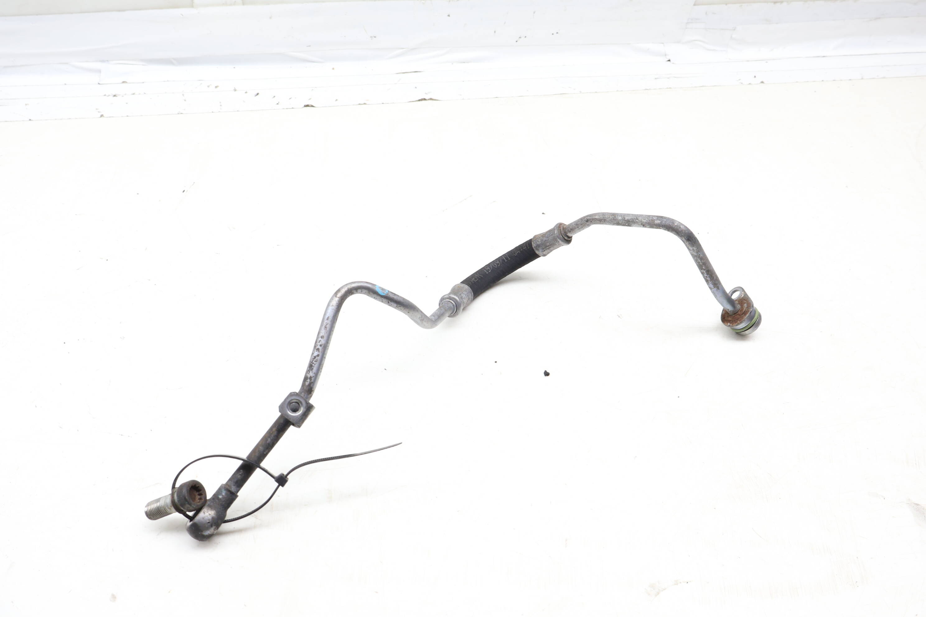 Turbo Oil Supply Line / Pipe 059145771AC