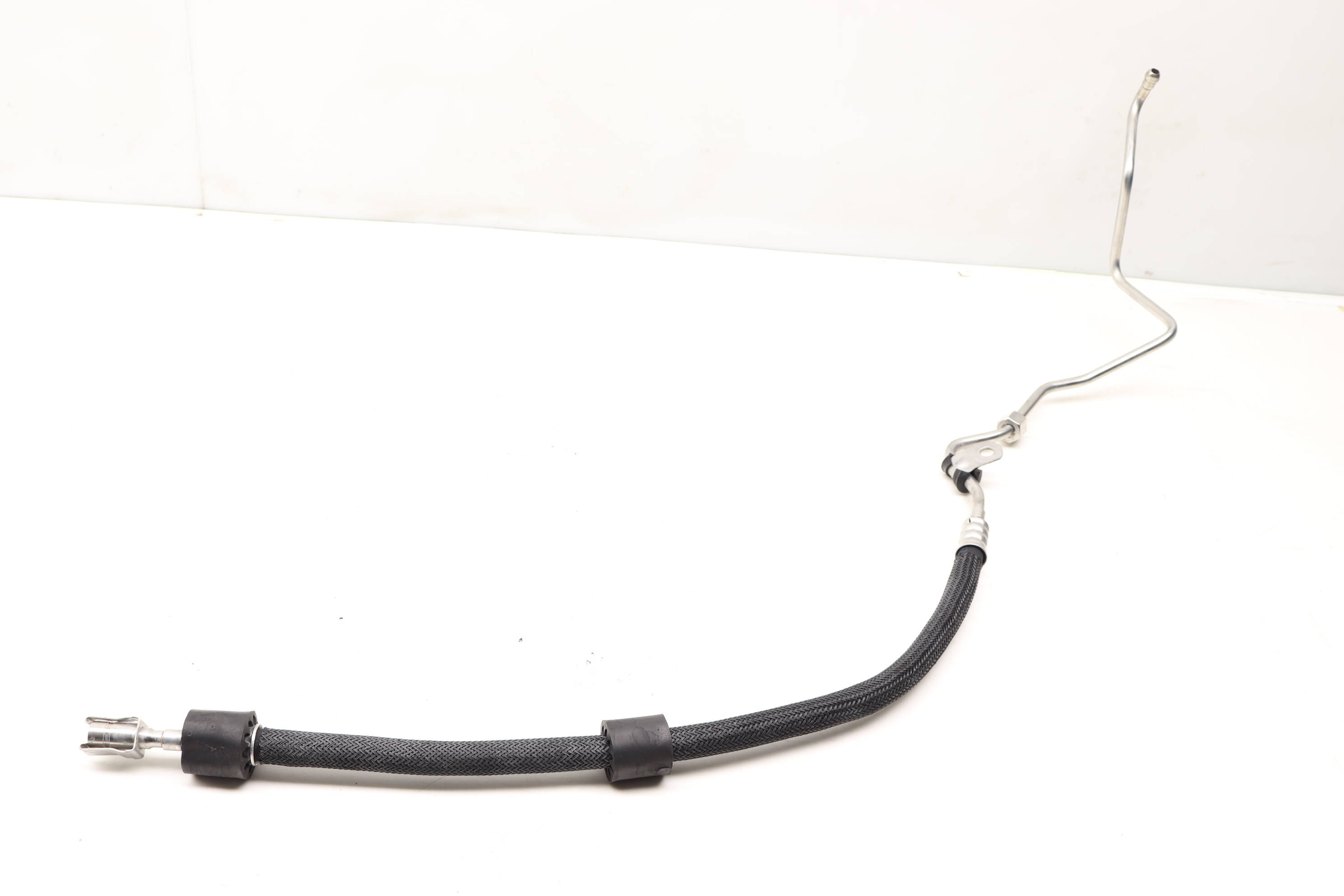 BMW Fuel Line / Pipe (Feed) 13537605016 