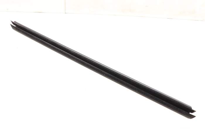 Door / Window Slot Seal (Inner) 51337349640 main product photo