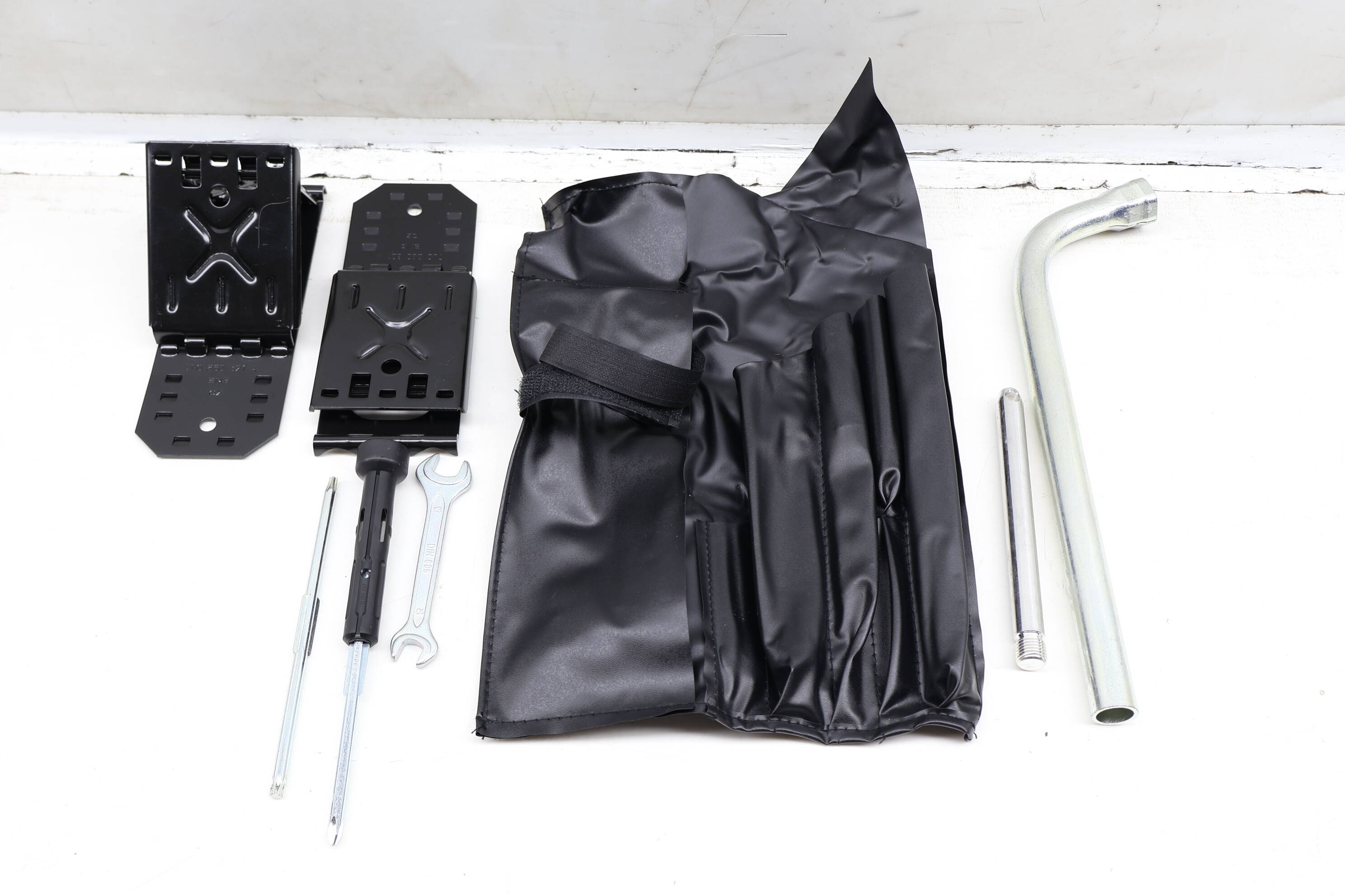 Tool Set W/ Bag 95B012106