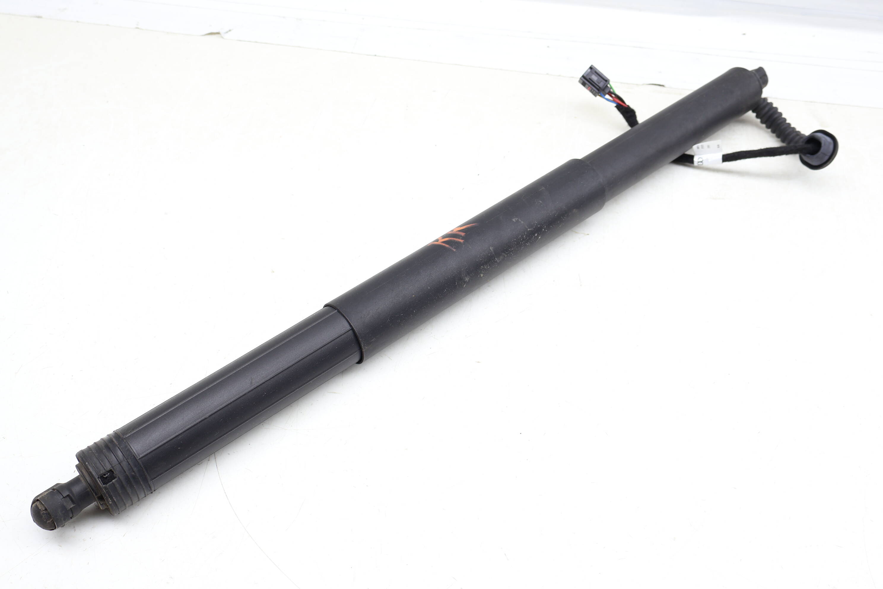 Trunk&#x20;Hatch&#x20;Strut&#x20;&#x2F;&#x20;Drive&#x20;Unit&#x20;&#x28;Electric&#x29;&#x20;80A827851B