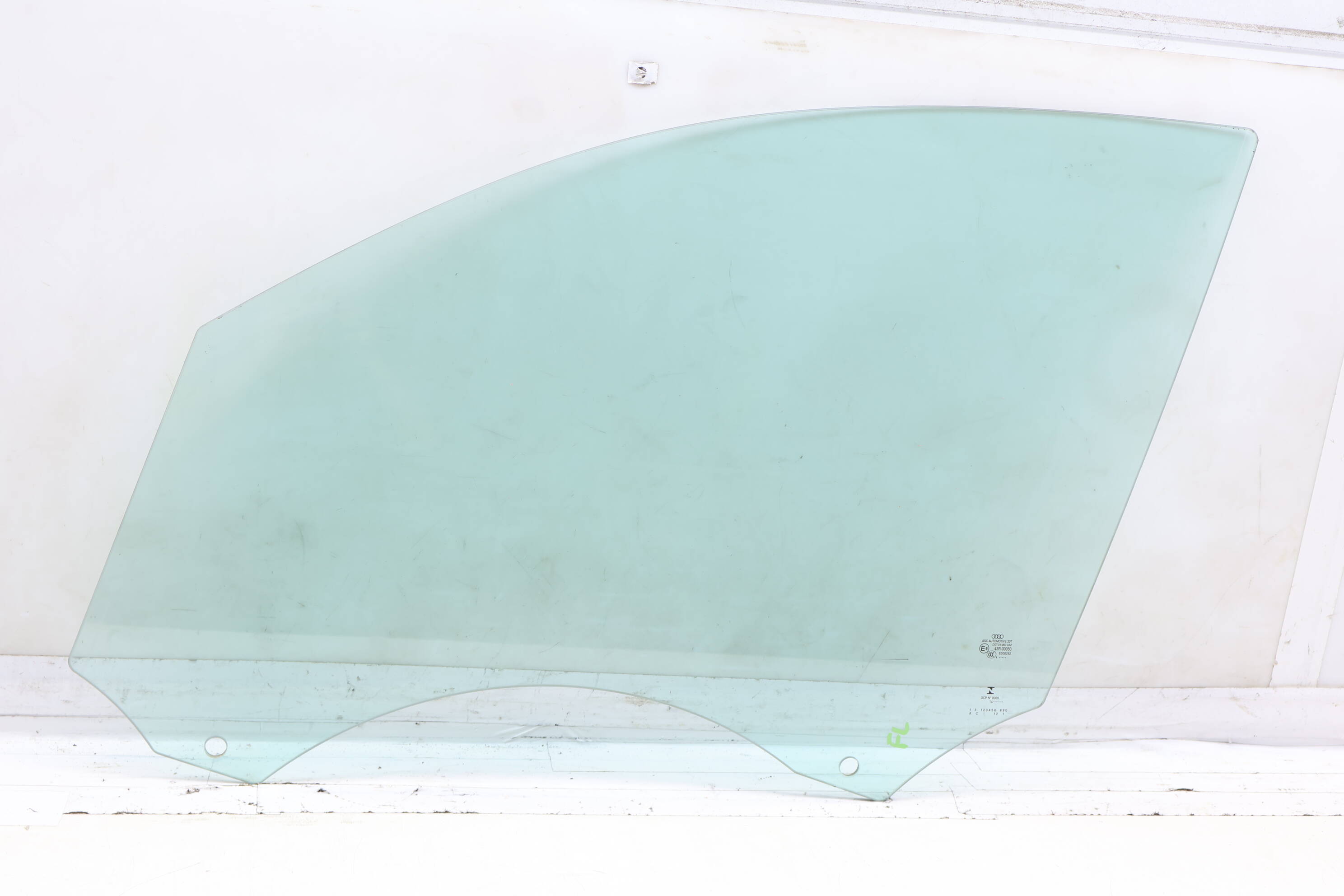 Door Window Glass 8R0845201D