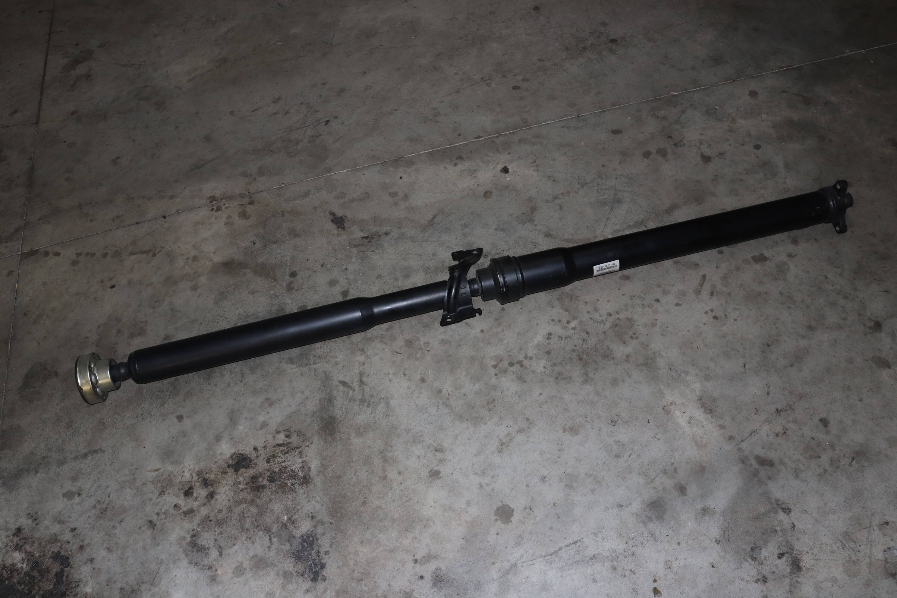 Porsche Rear Driveshaft / Propeller Shaft (Panamera) 97042101102