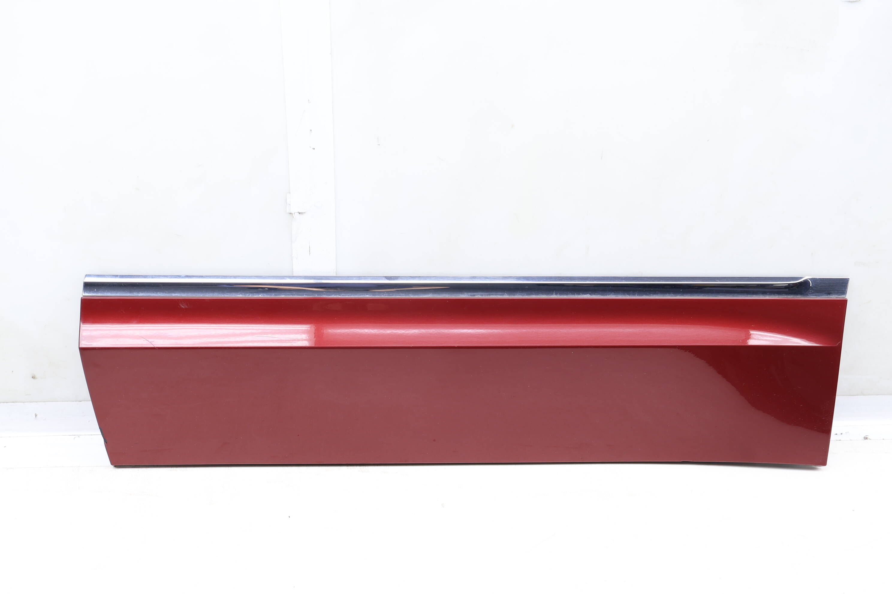 Lower Door Blade / Molding 3CN854949B