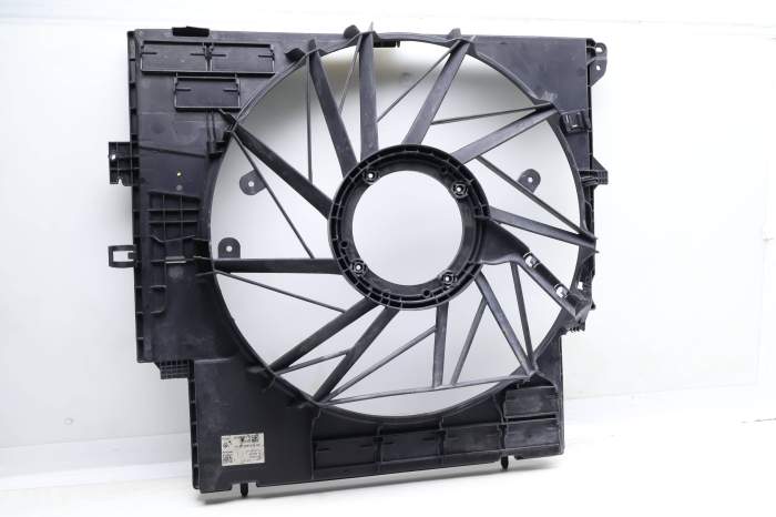Electric Cooling Fan Blade Housing 17427601176 main product photo
