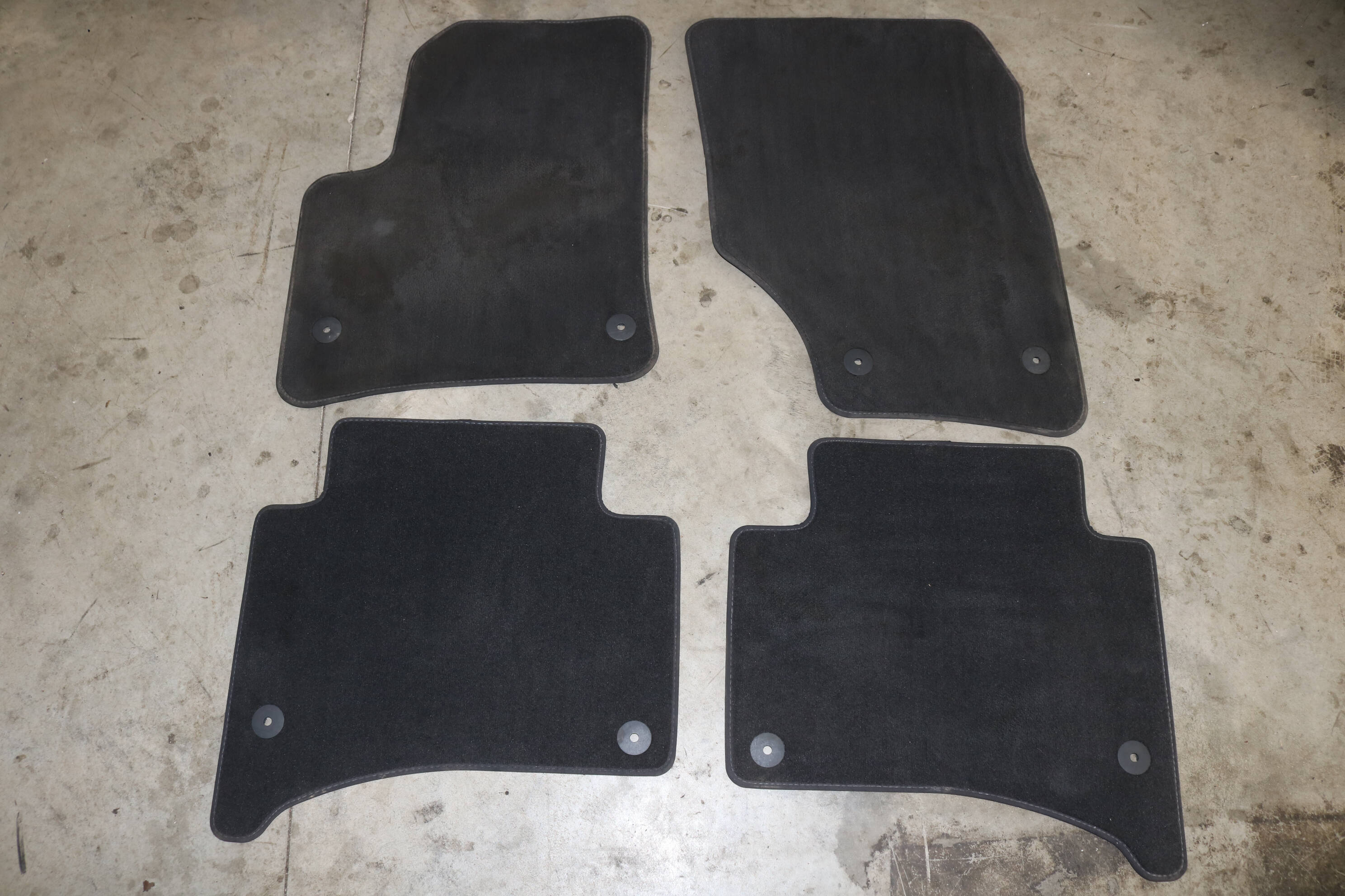 Complete Carpet Floor Mat Set