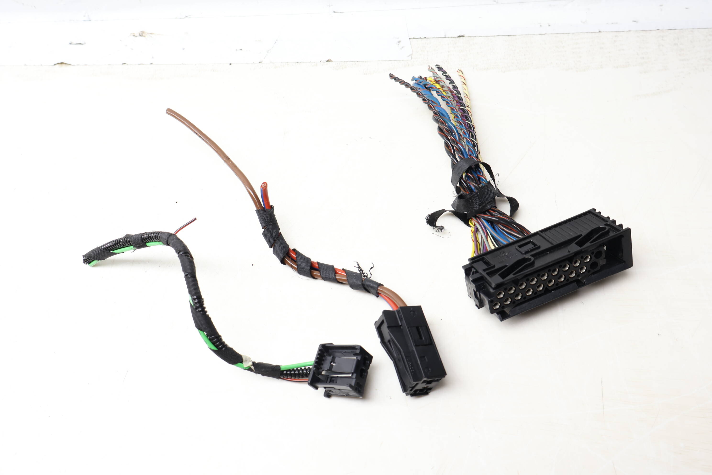 Harman Kardon Amplifier / Amp Wiring Connector / Pigtail