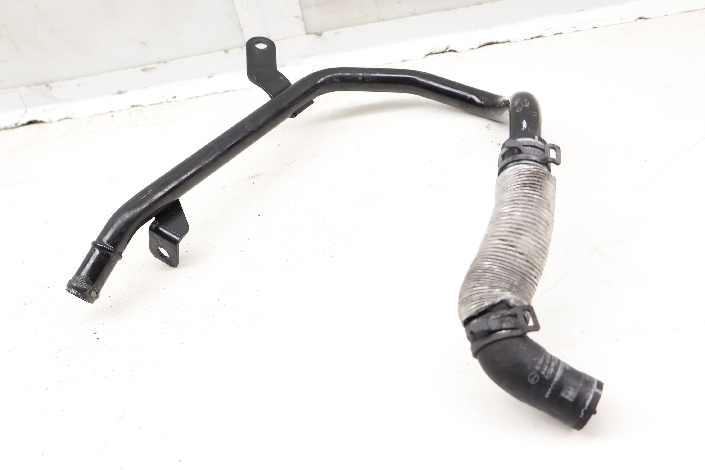 Coolant Hose / Line 7L8121070S