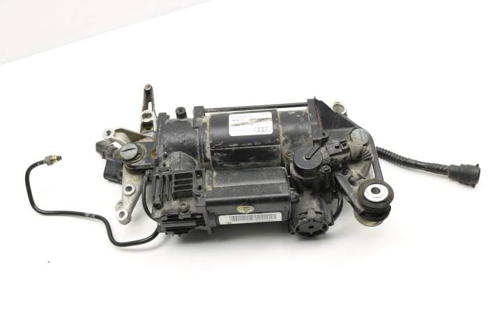 Air Suspension Compressor / Pump 7L8616006A main product photo