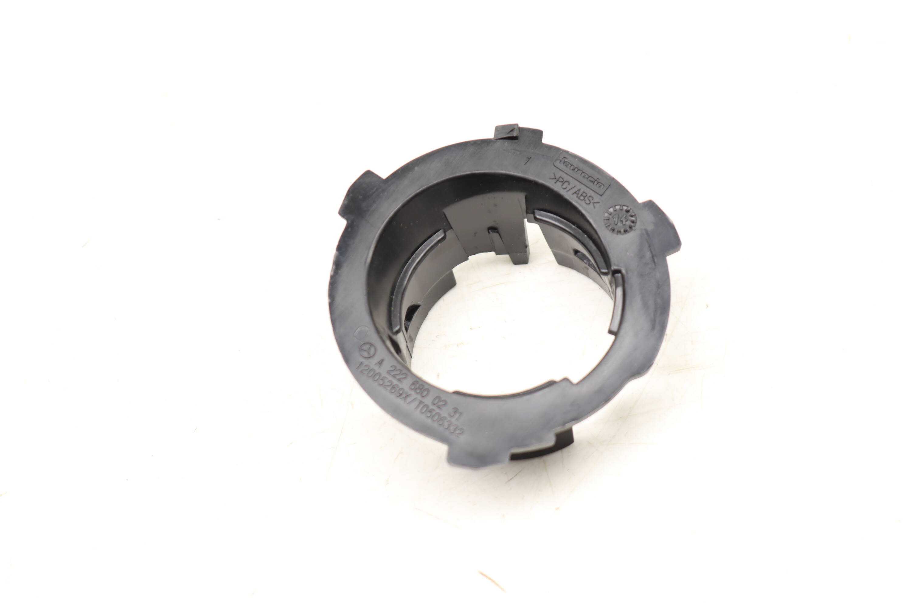 Dash Tweeter Speaker Mount / Bracket (Center) 2226800231