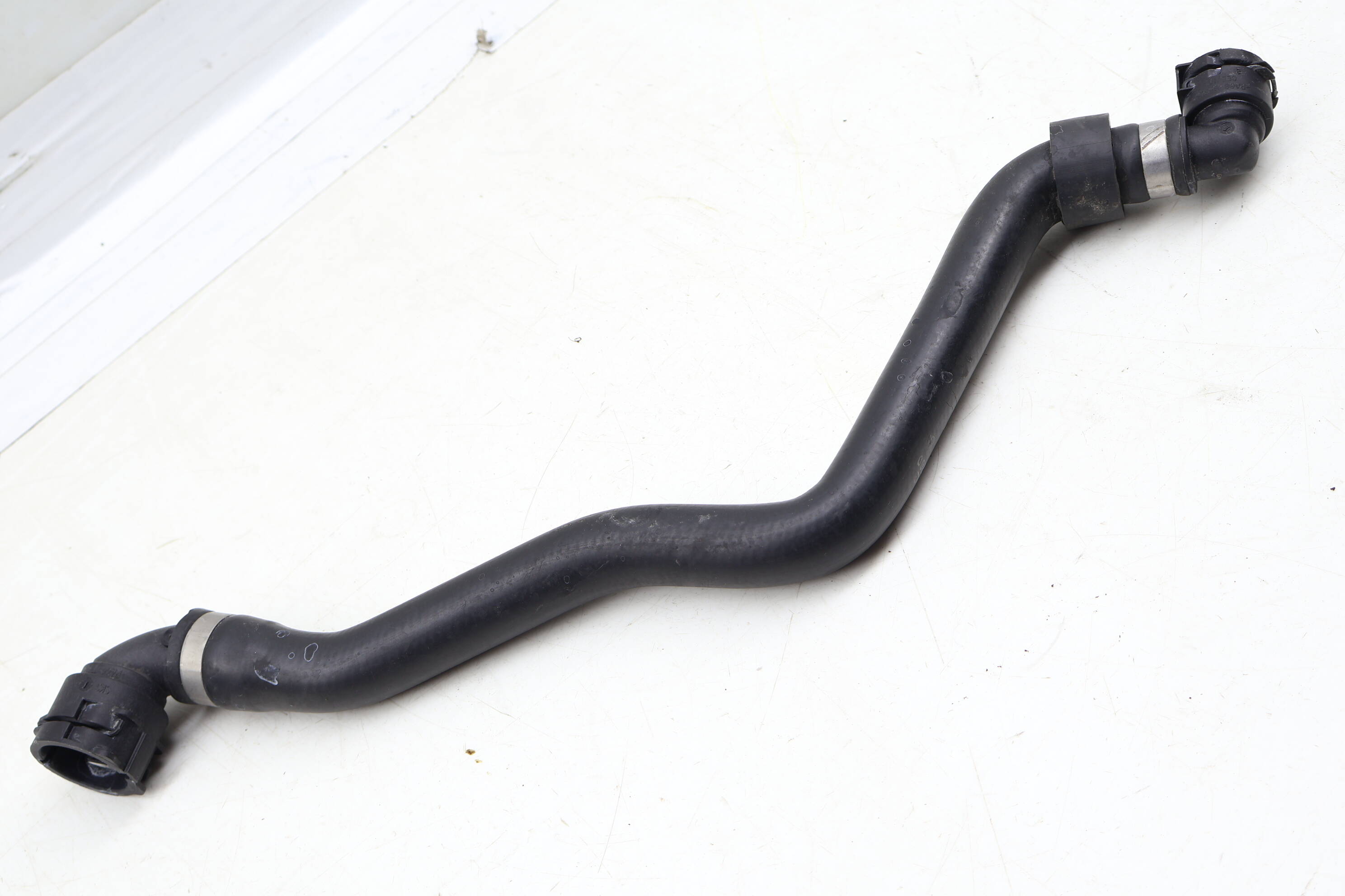 Coolant Hose / Line 2535010584
