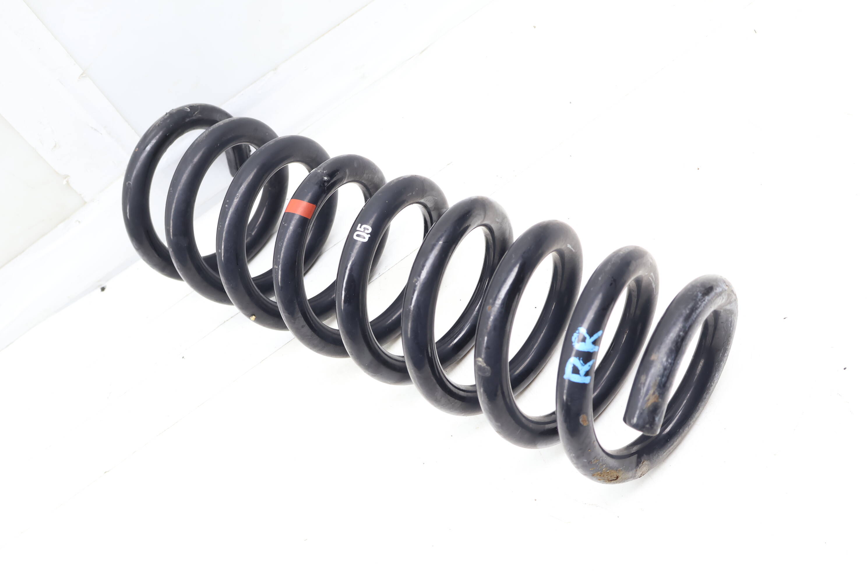 Coil Spring 2123240104