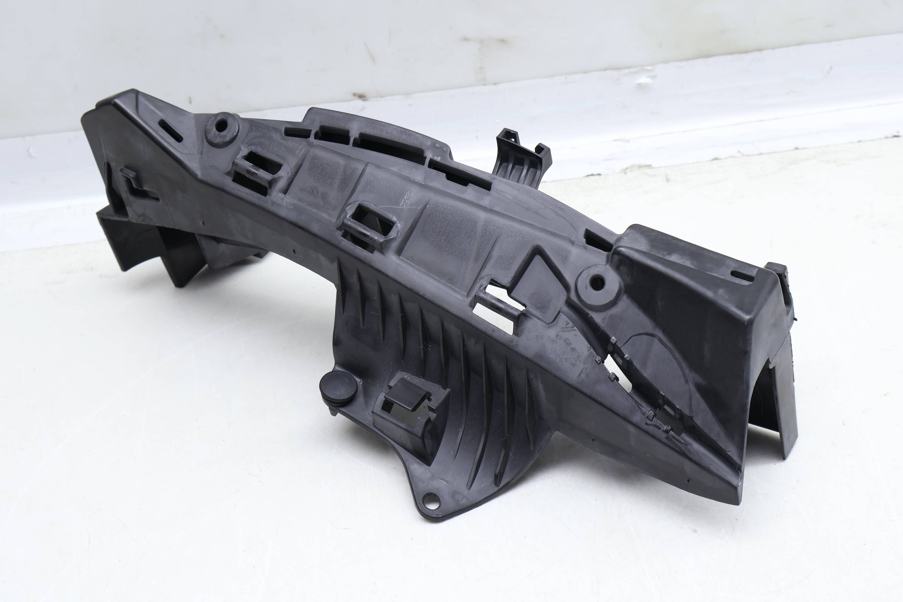 Outer Seat Trim Bracket 4H0881560