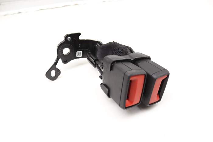 Seat Belt Buckle / Receiver (Double) 8Y0857739N main product photo