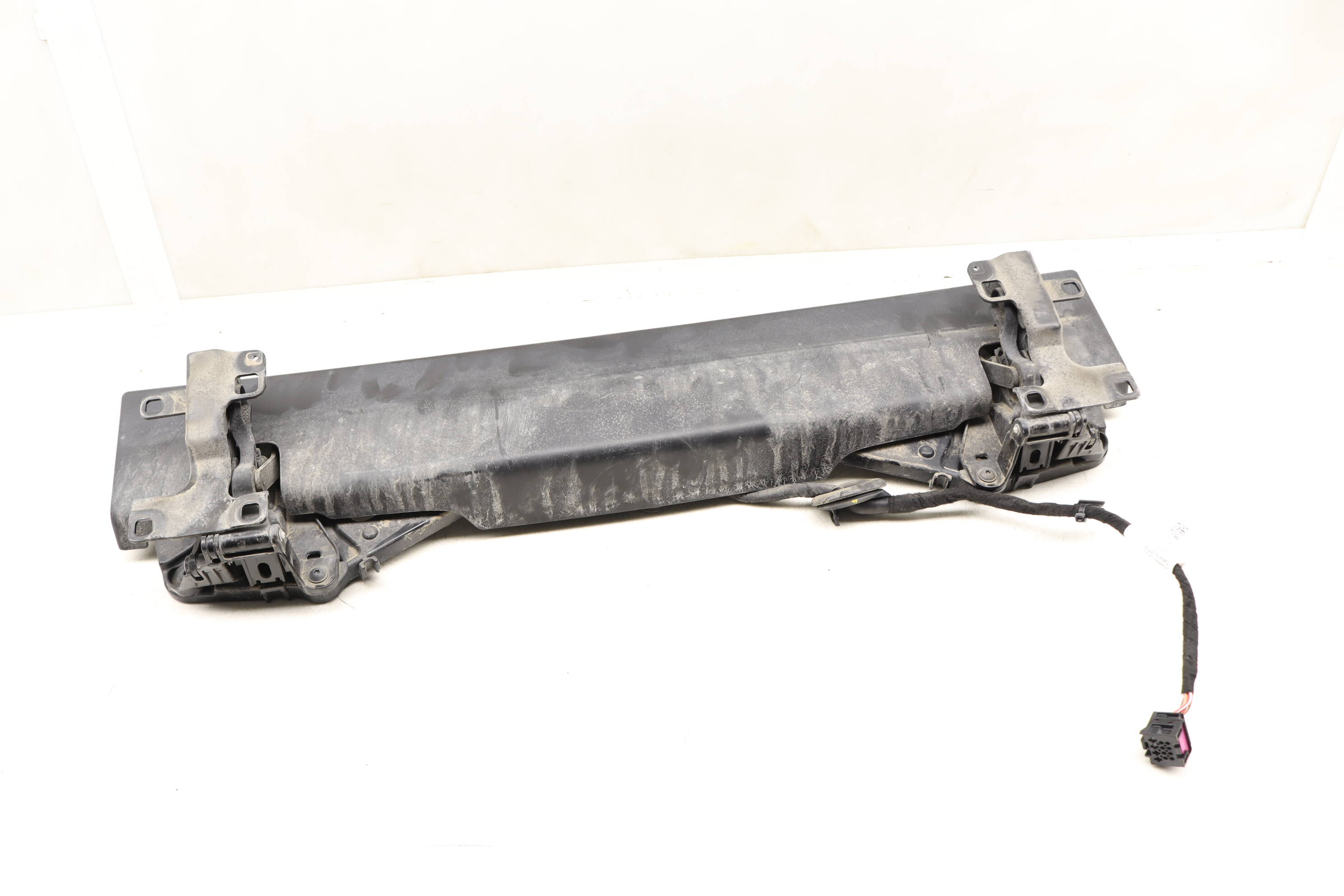 Porsche Rear Spoiler Drive Unit / Motor Assembly 9Y3827204D 