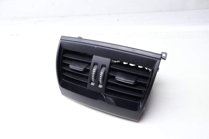 Center Console Air Vent 64229252012 main product photo