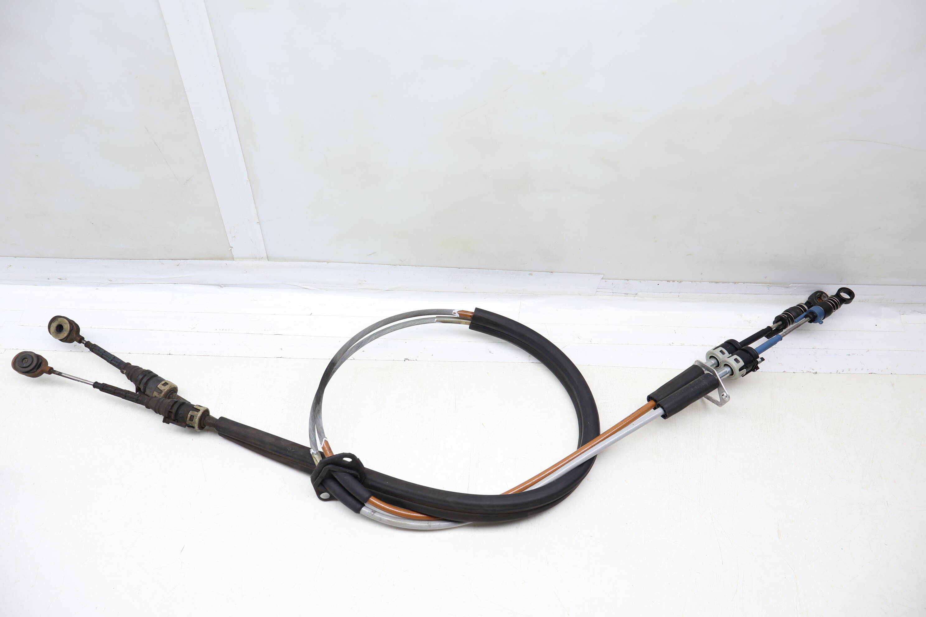 Manual Shifter Cable / Linkage Set 98742404111