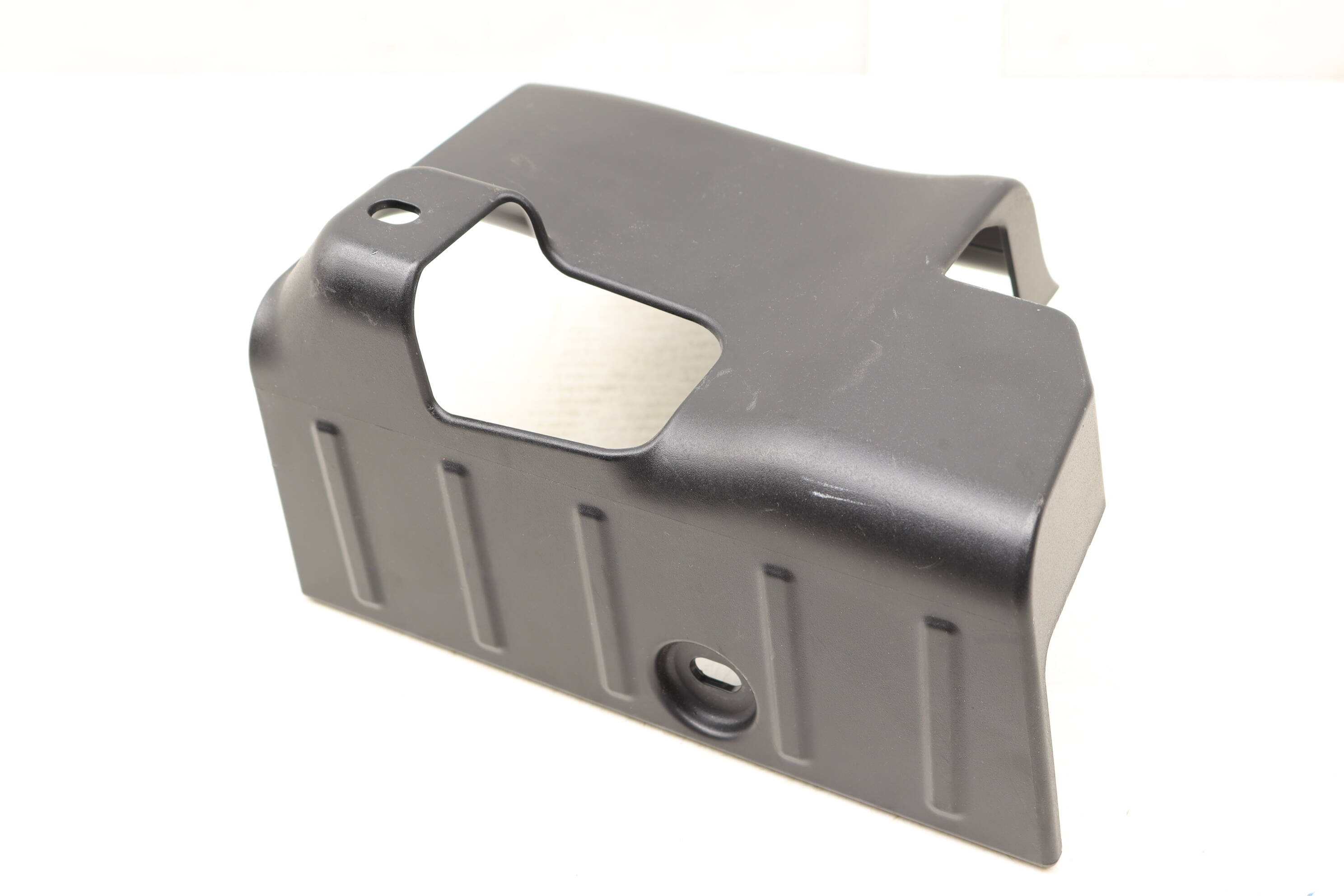 Trunk&#x20;Trim&#x20;Panel&#x20;51477289142