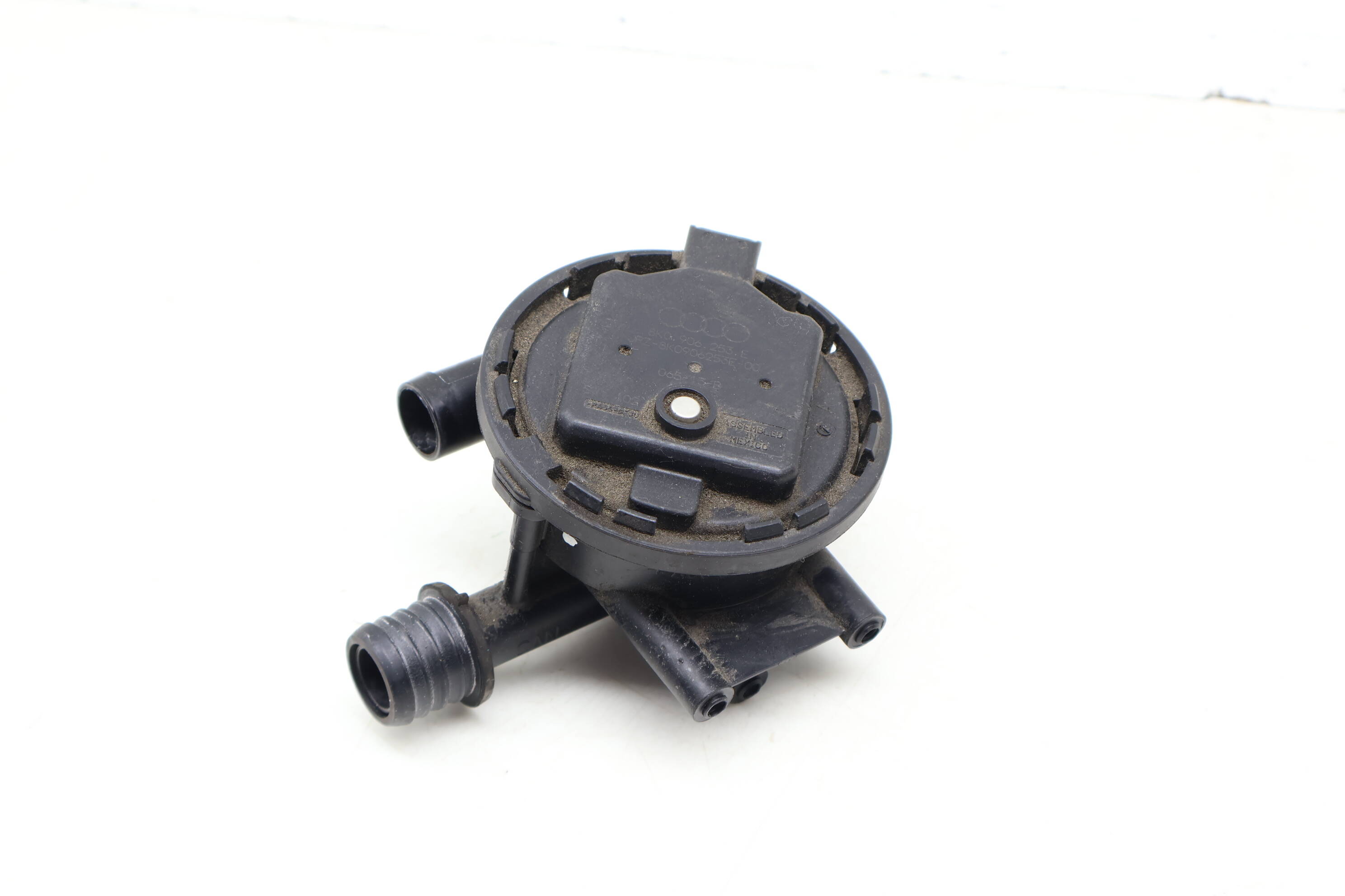 Leak Detection Pump / Pressure Switch 8K0906253E