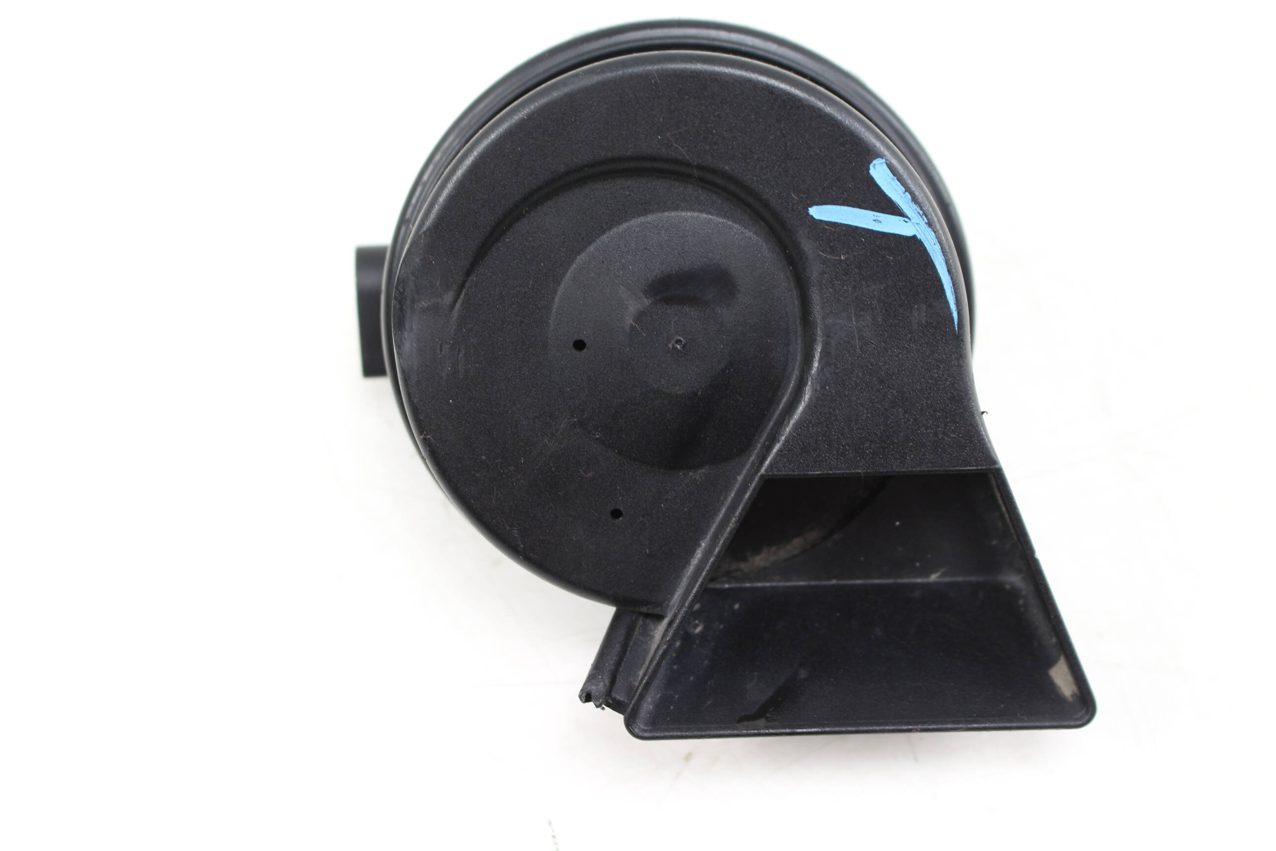 Horn&#x20;-&#x20;Low&#x20;Tone&#x20;&#x2F;&#x20;Frequency&#x20;8T0951221A