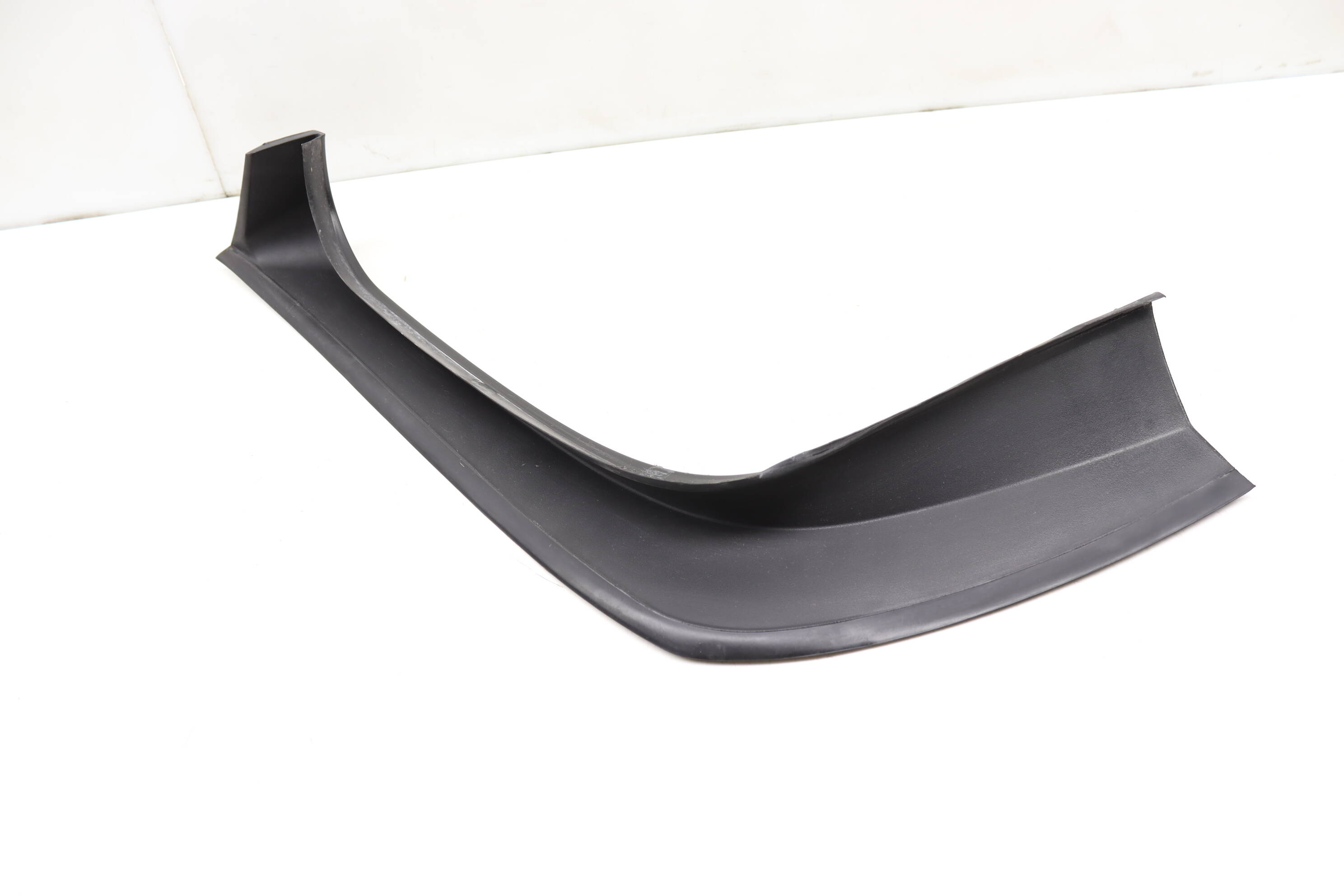 Trunk Rain Drip Panel / Trim 51497186527