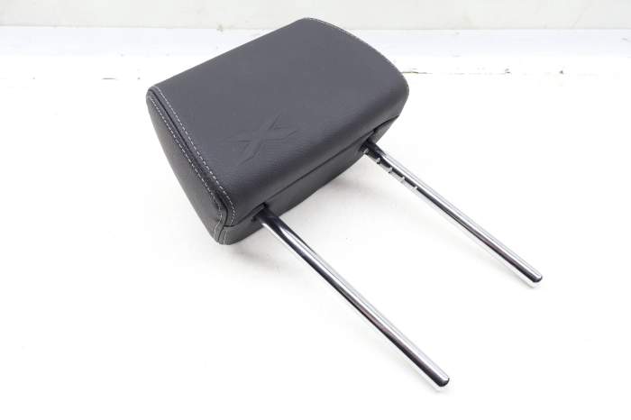 Headrest / Head Rest 52207367247 main product photo