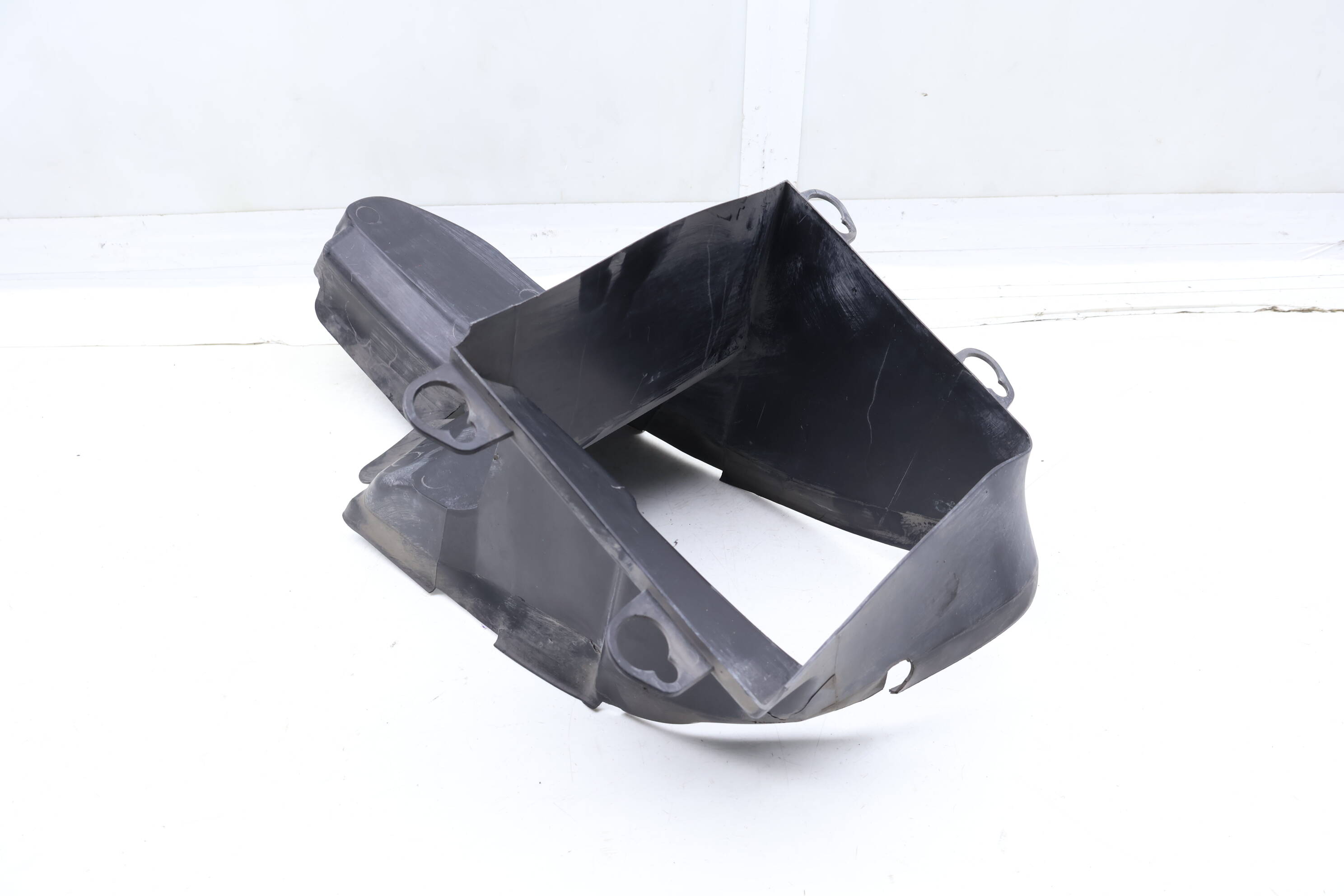 Radiator Air Guide / Duct 8R0121333G