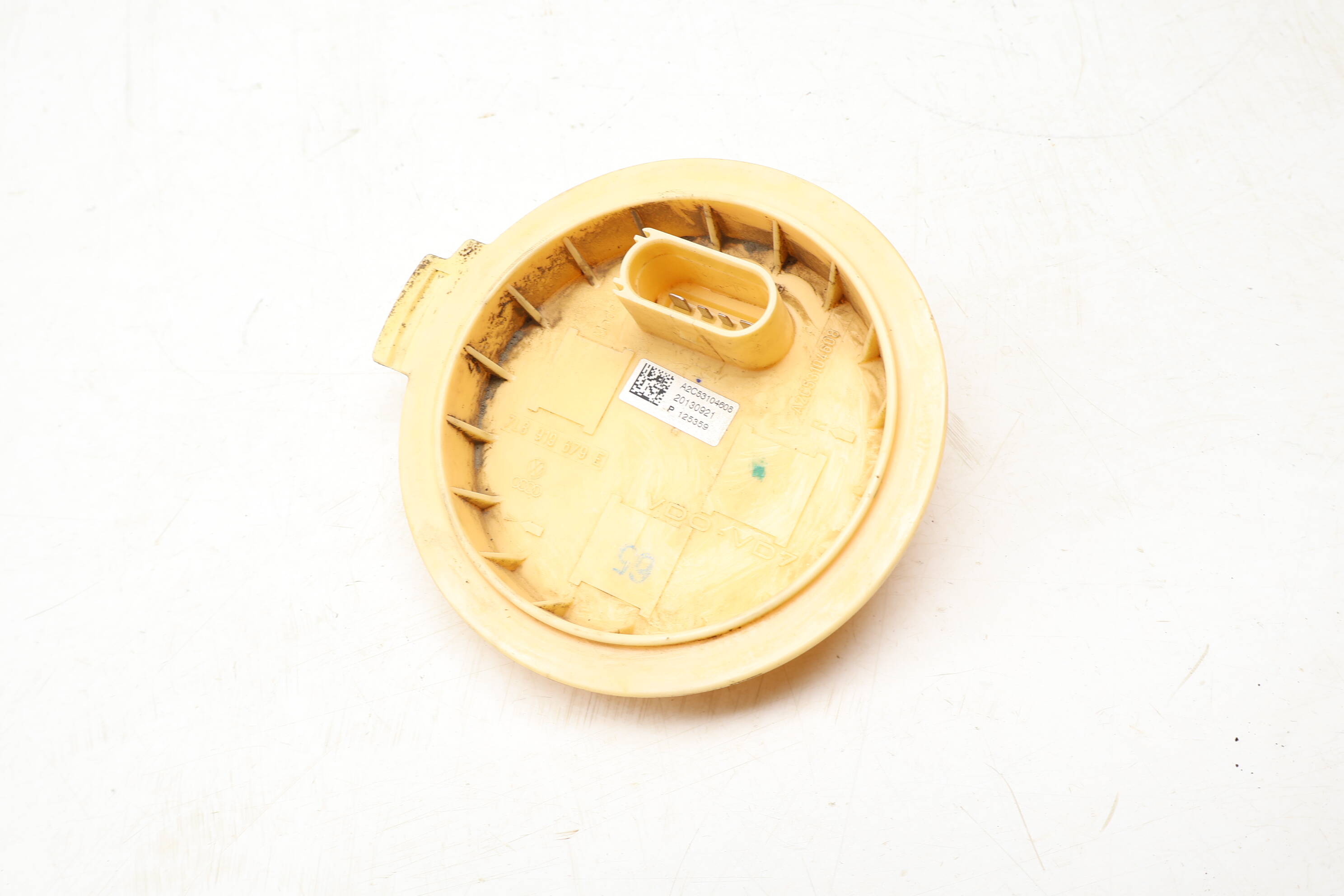 Tdi Fuel Pump Flange 7L8919679E