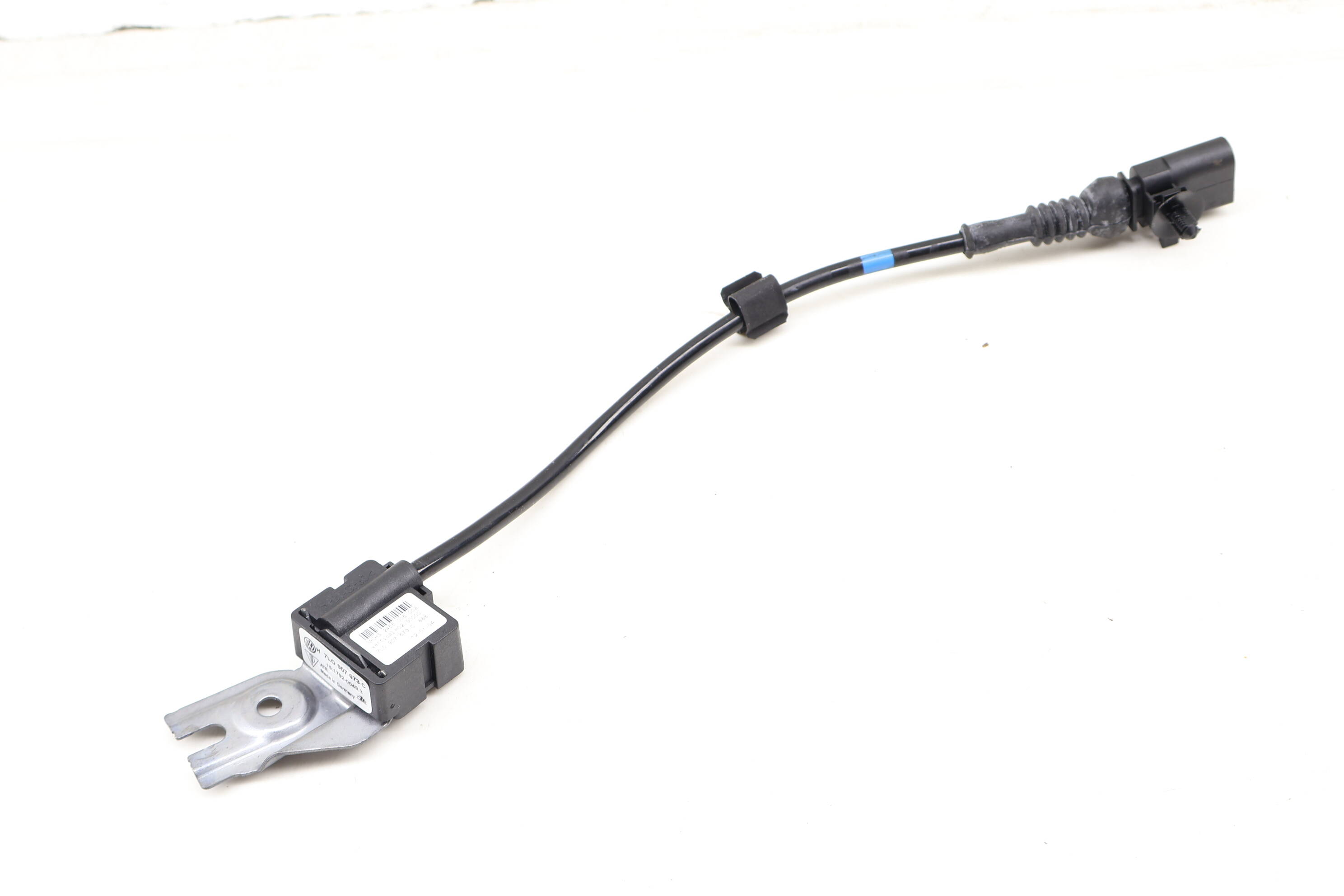 その他 user_e8dae37b Audi Rear Acceleration Ride Height Sensor (Q7) 7L0907673C