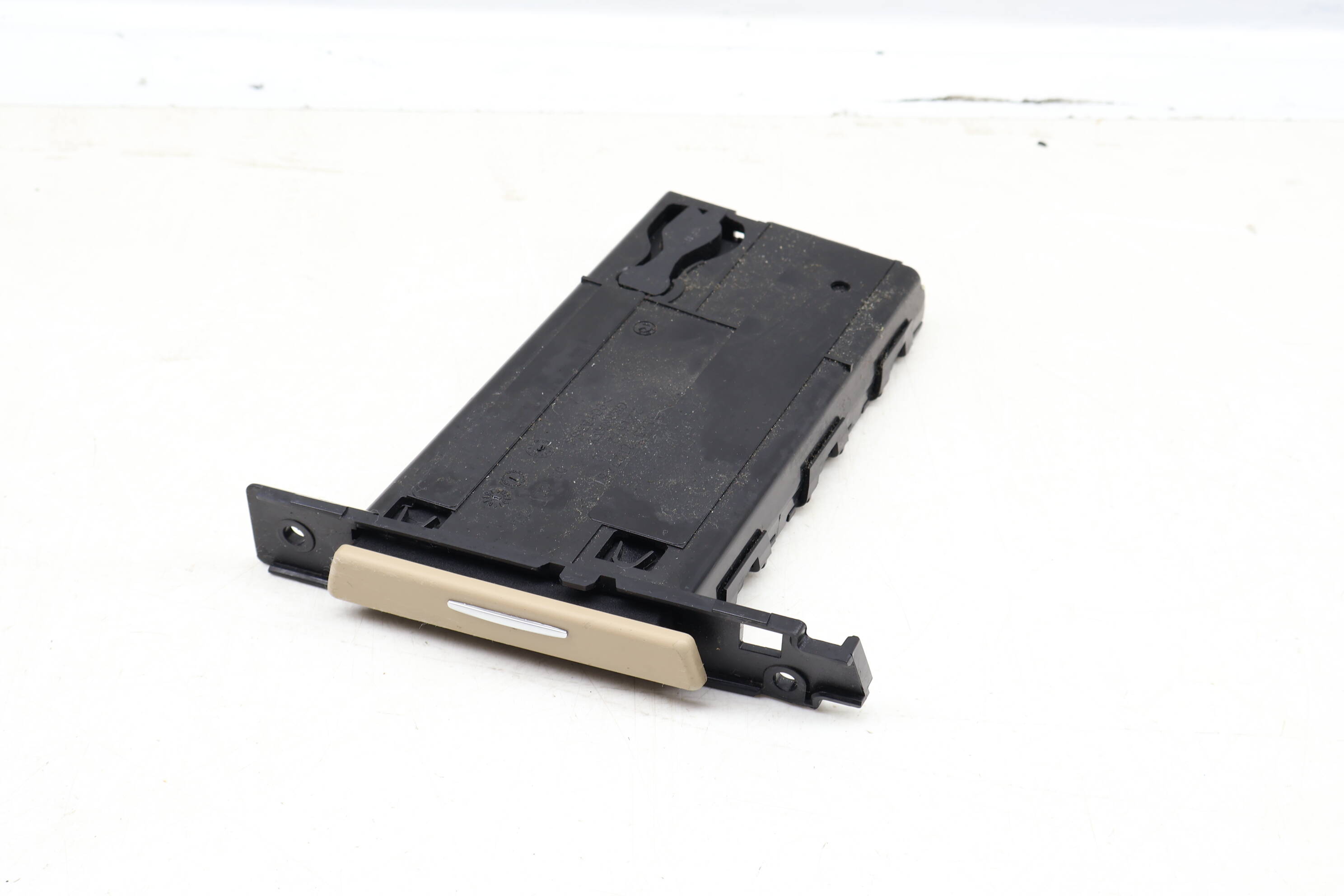 Dash&#x20;Cup&#x20;Holder&#x20;51457127461