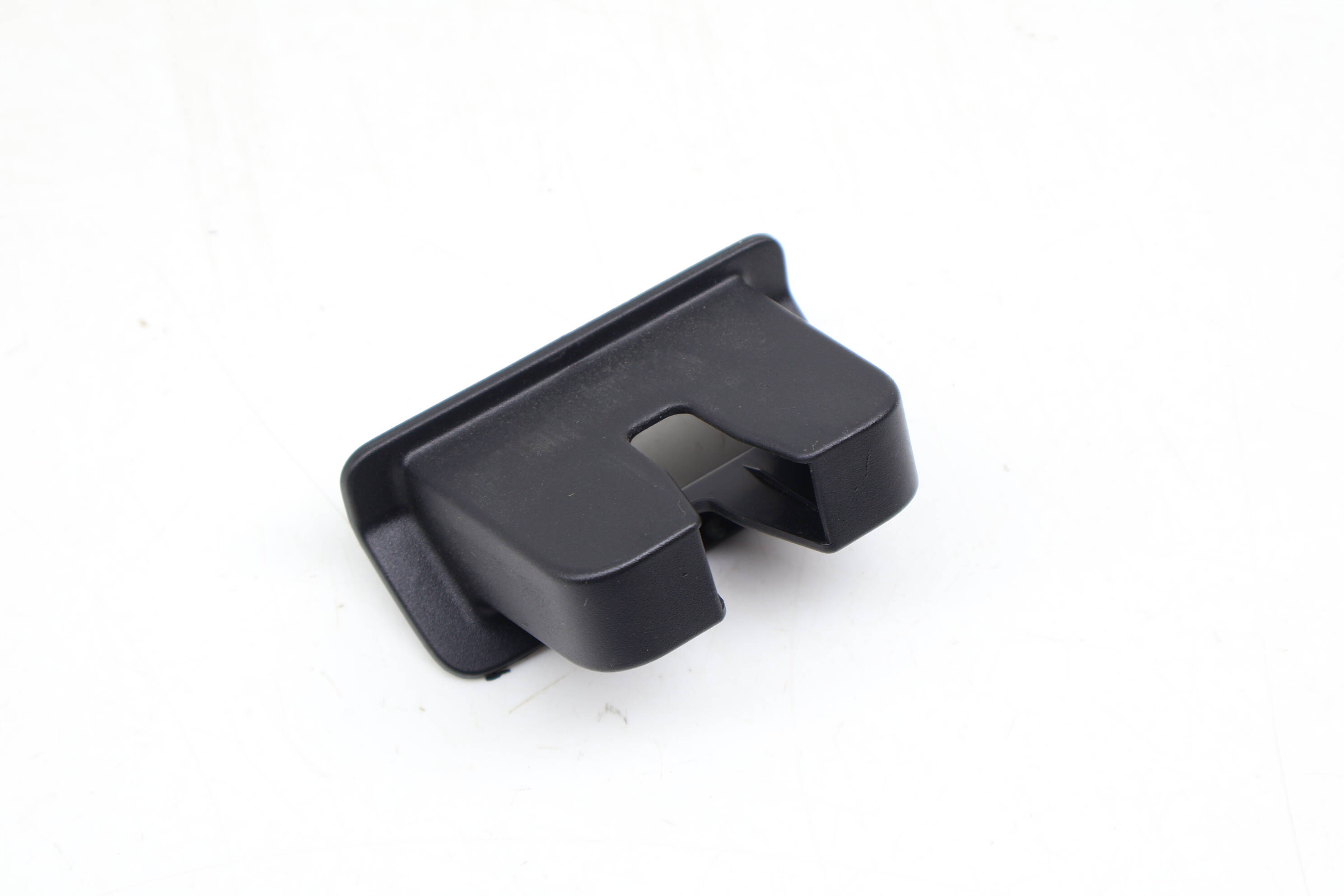 Trunk Lock / Latch Cover 8Y5827520