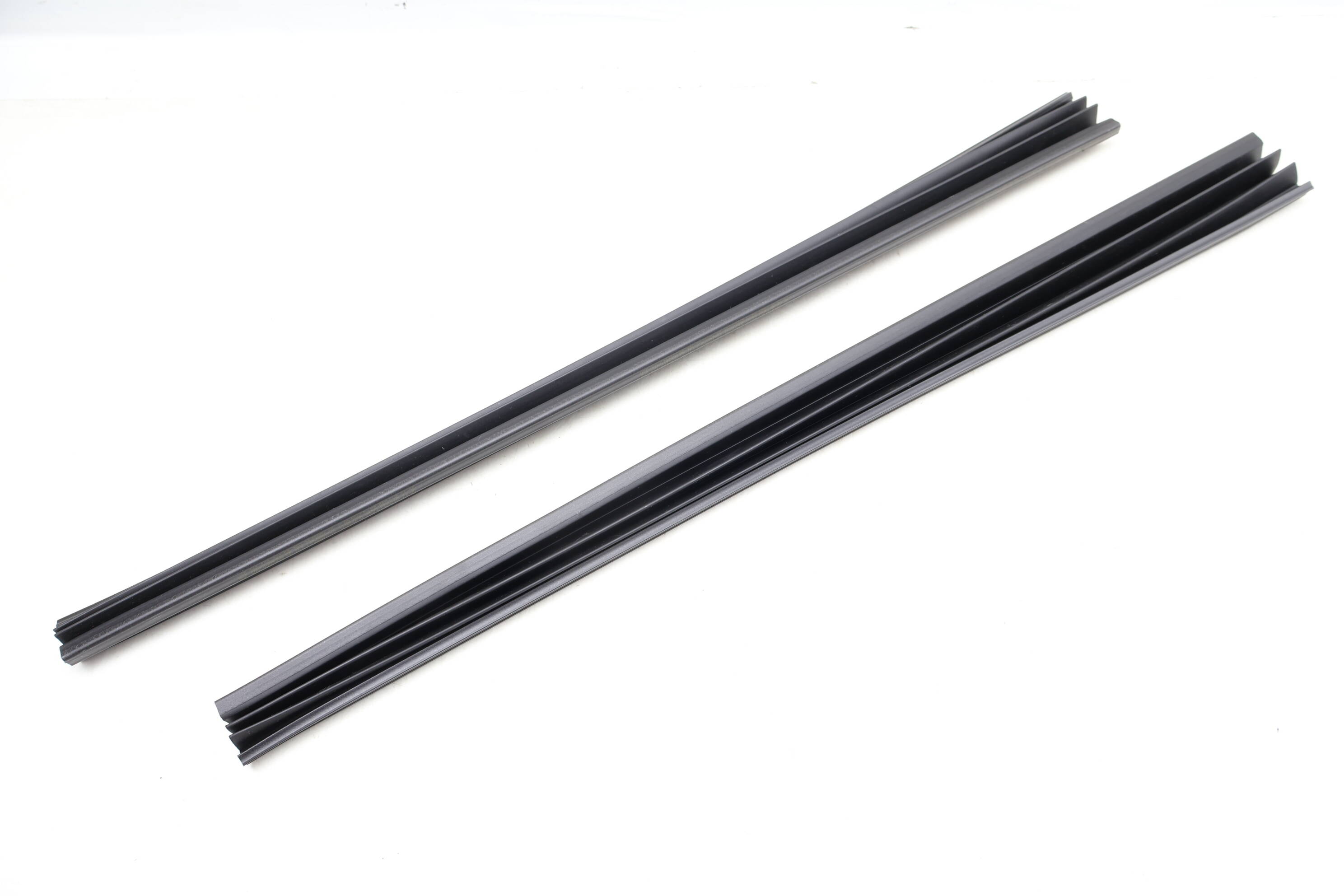 Sunroof&#x20;&#x2F;&#x20;Sun&#x20;Roof&#x20;Seal&#x20;Set&#x20;54107362051