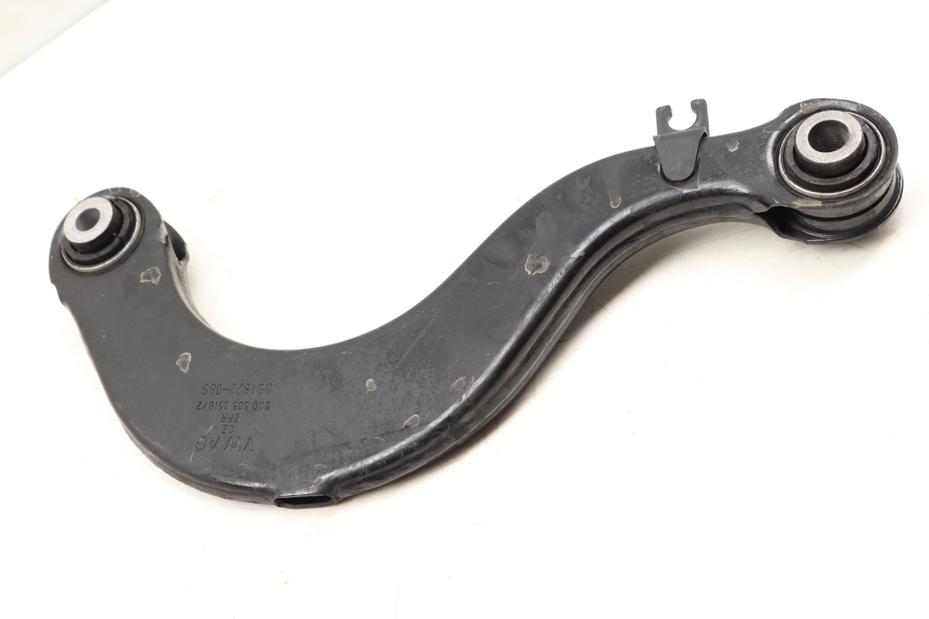 Upper&#x20;Control&#x20;Arm&#x20;5Q0505323D