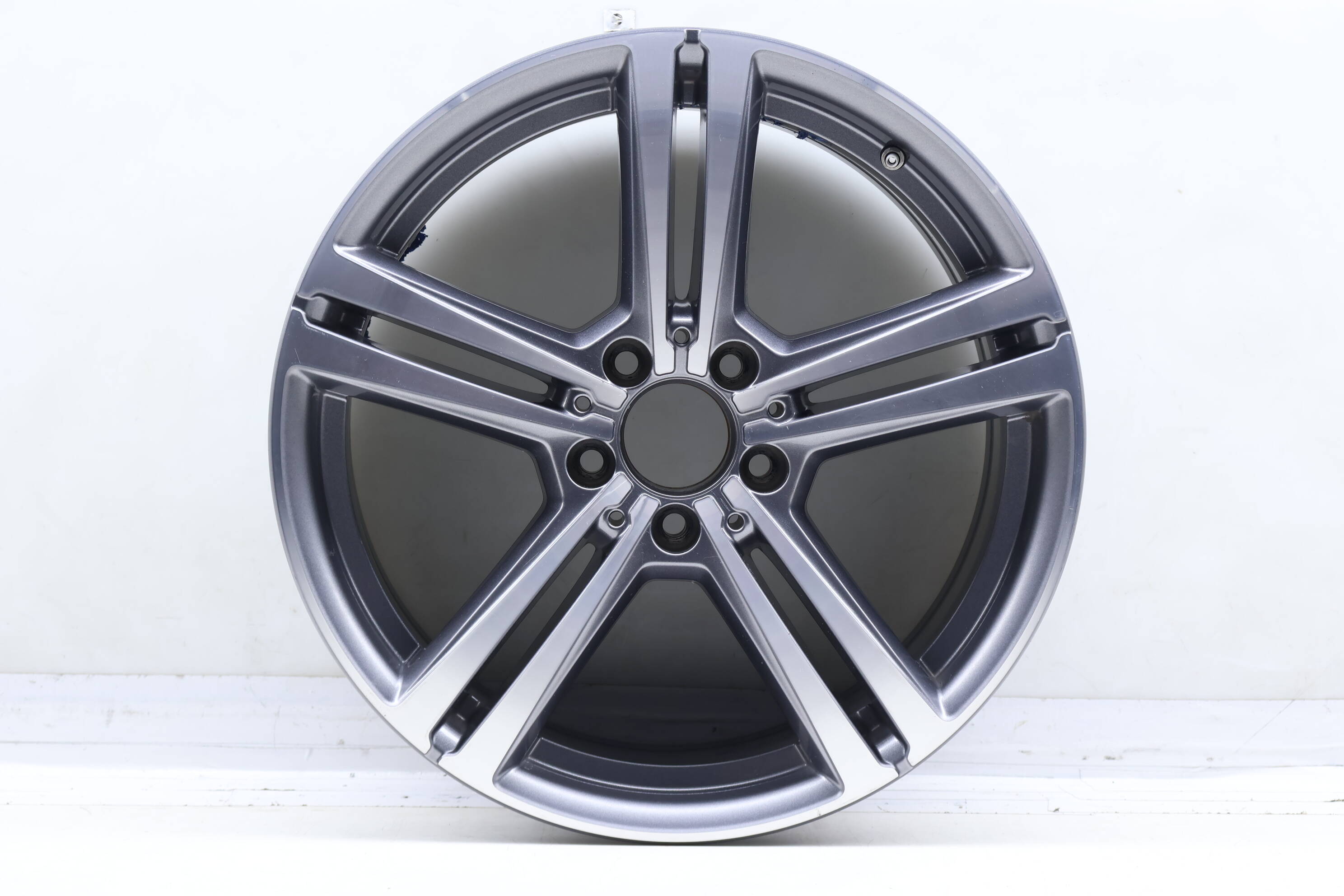 18" Inch Alloy Rim / Wheel (5 Double Spoke) 2534014500